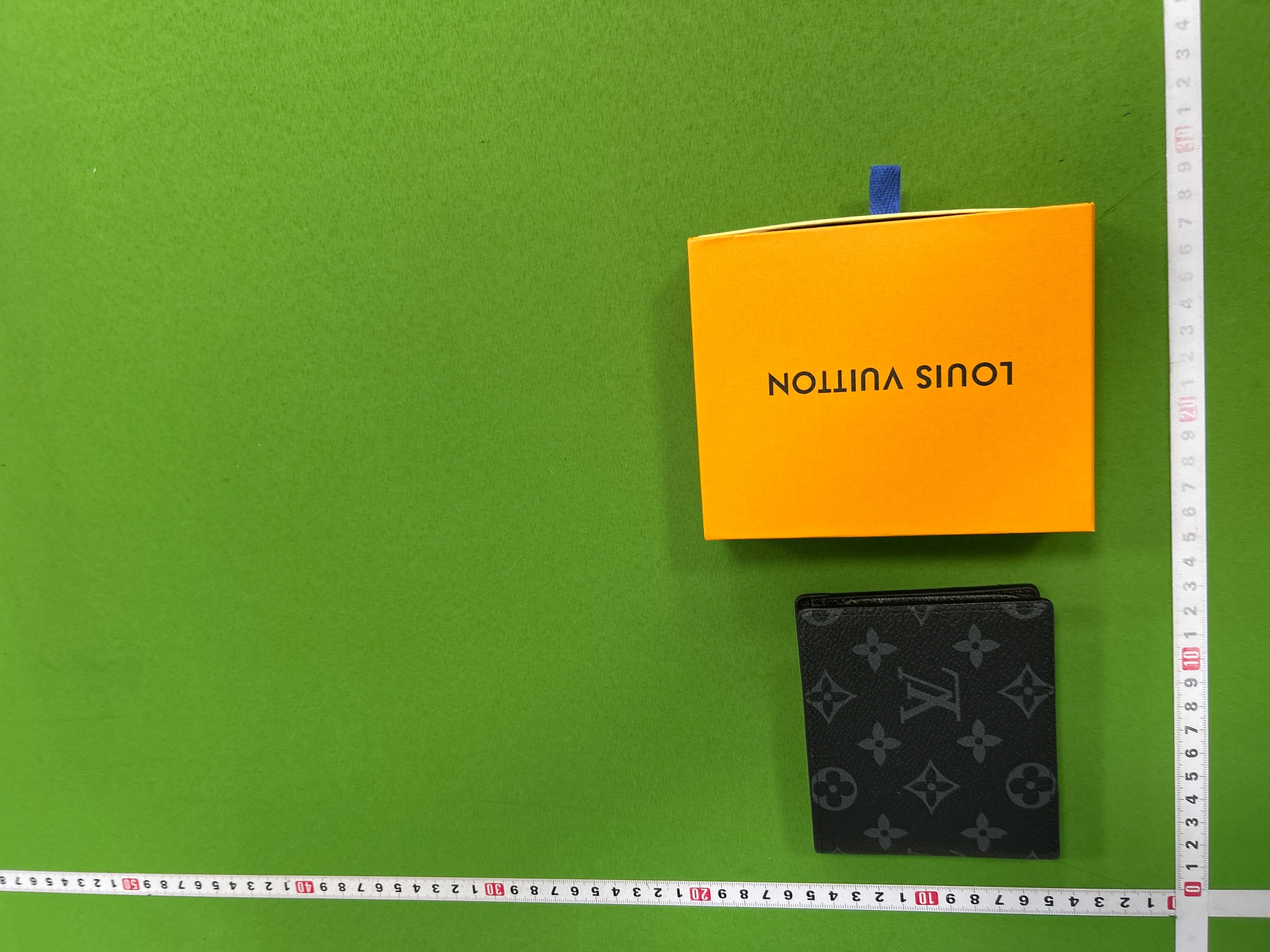 Foto QC 1 de Louis Vuitton Multiple Wallet Monogram Eclipse Black