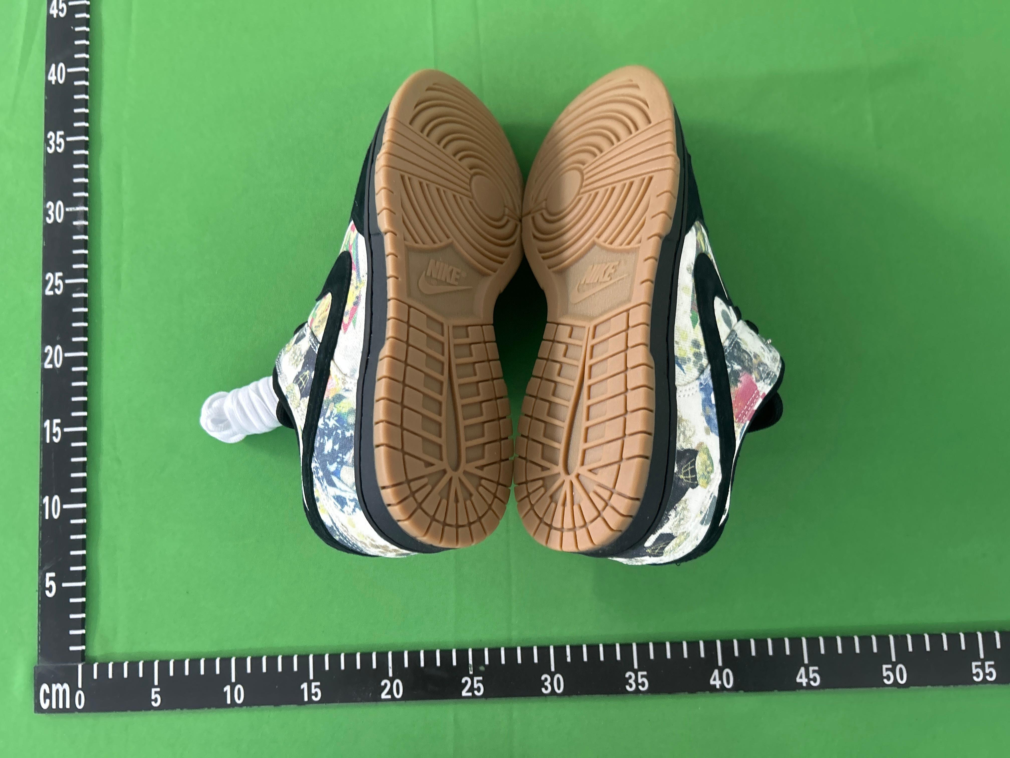 Foto QC 6 de Nike SB Dunk Low Staple NYC Pigeon 304292-011