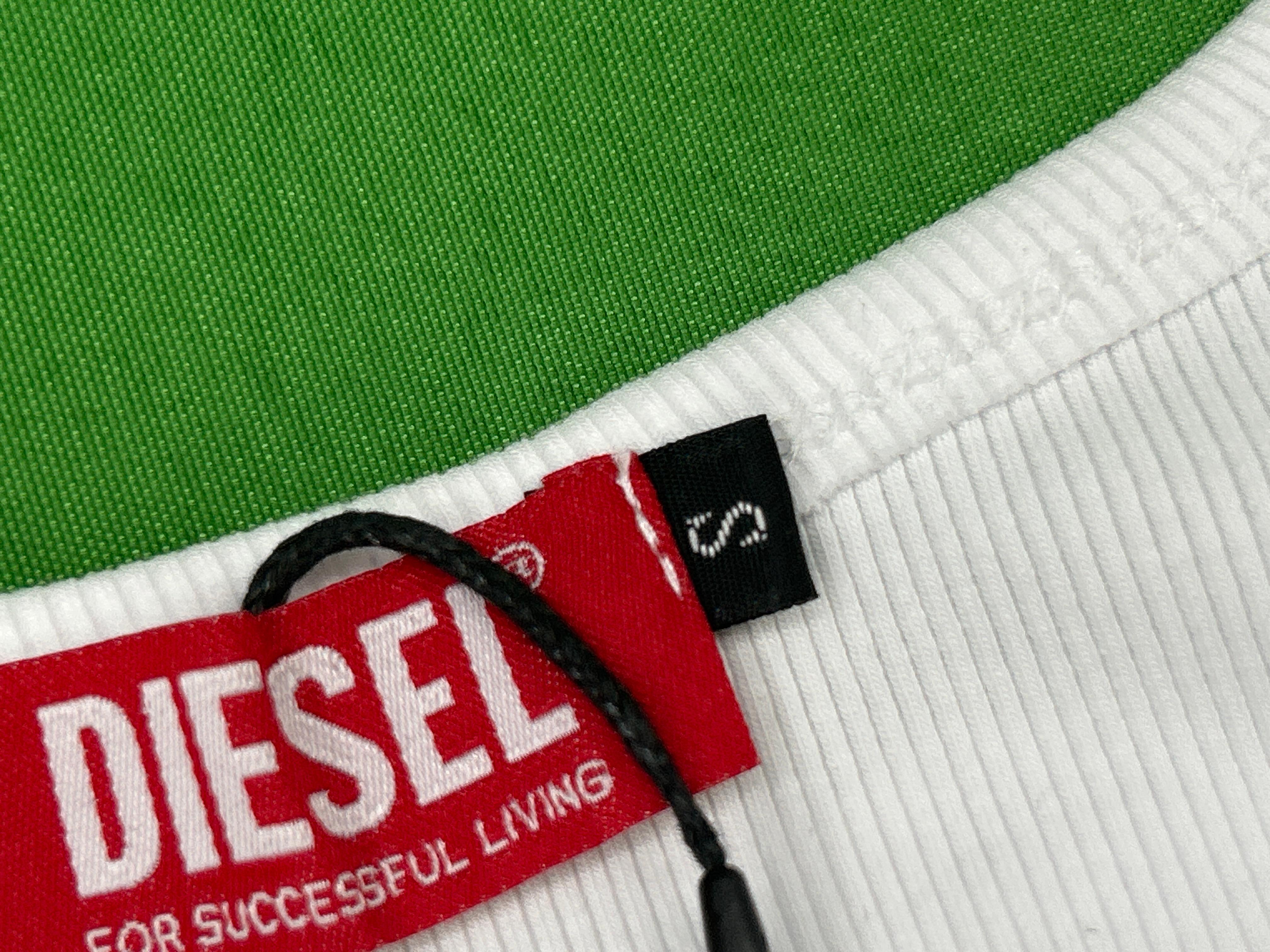 Foto QC 5 de Diesel Tank Embroidered D Logo Black