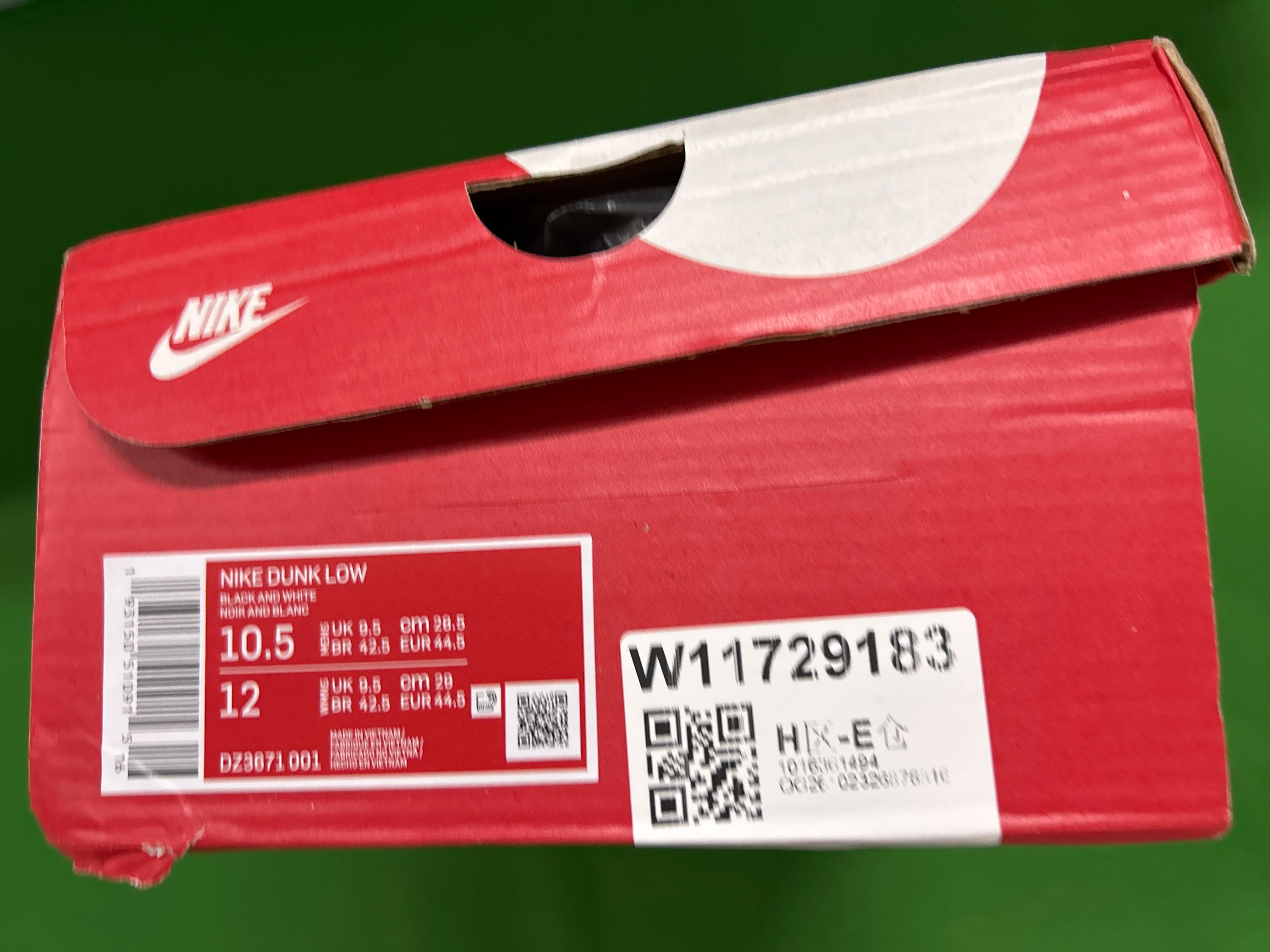 Foto QC 1 de Nike Shox R4 QS Natural Metallic Silver IO4544-100