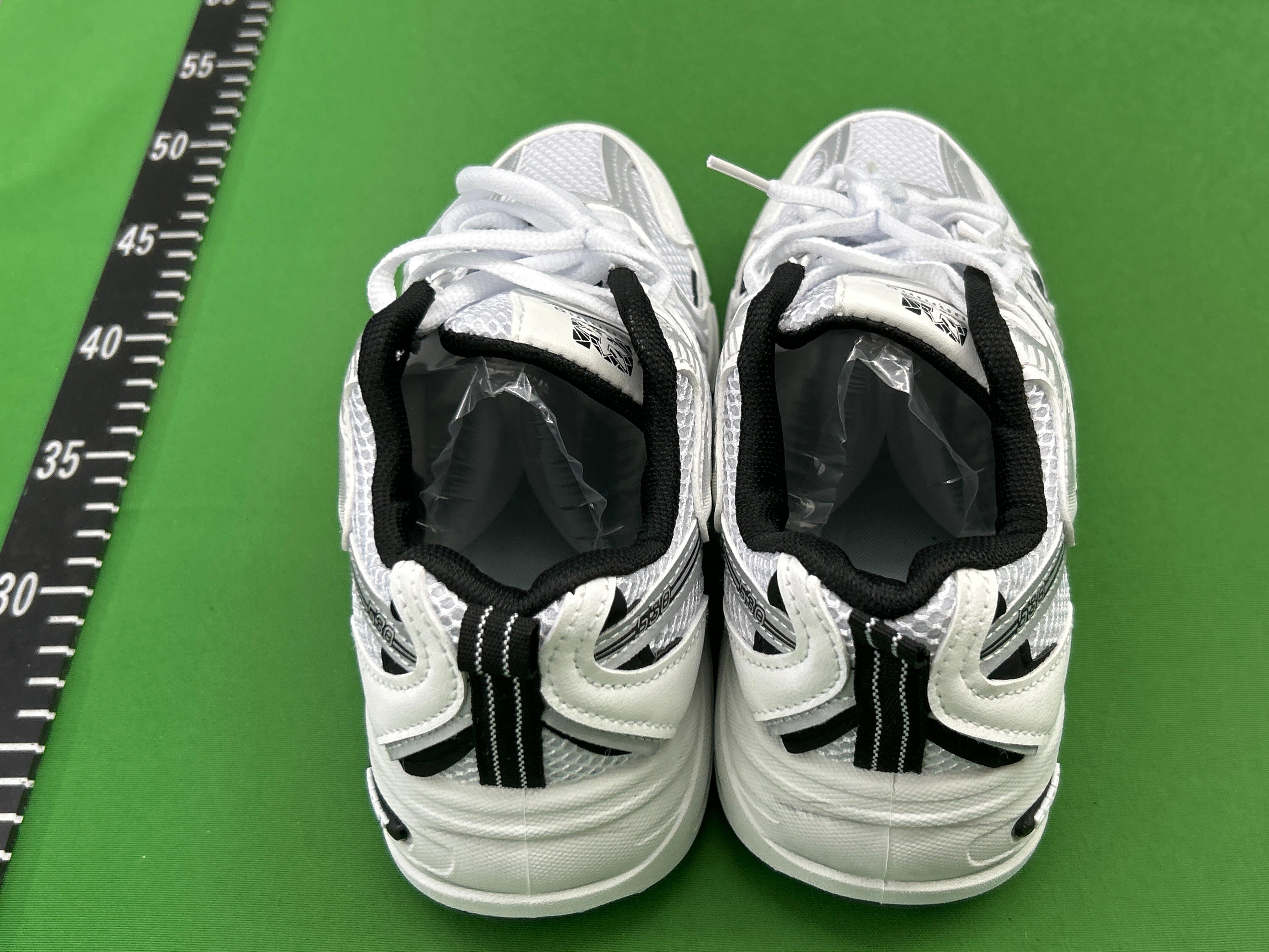 Foto QC 3 de New Balance 530 Low White Black MR530SG