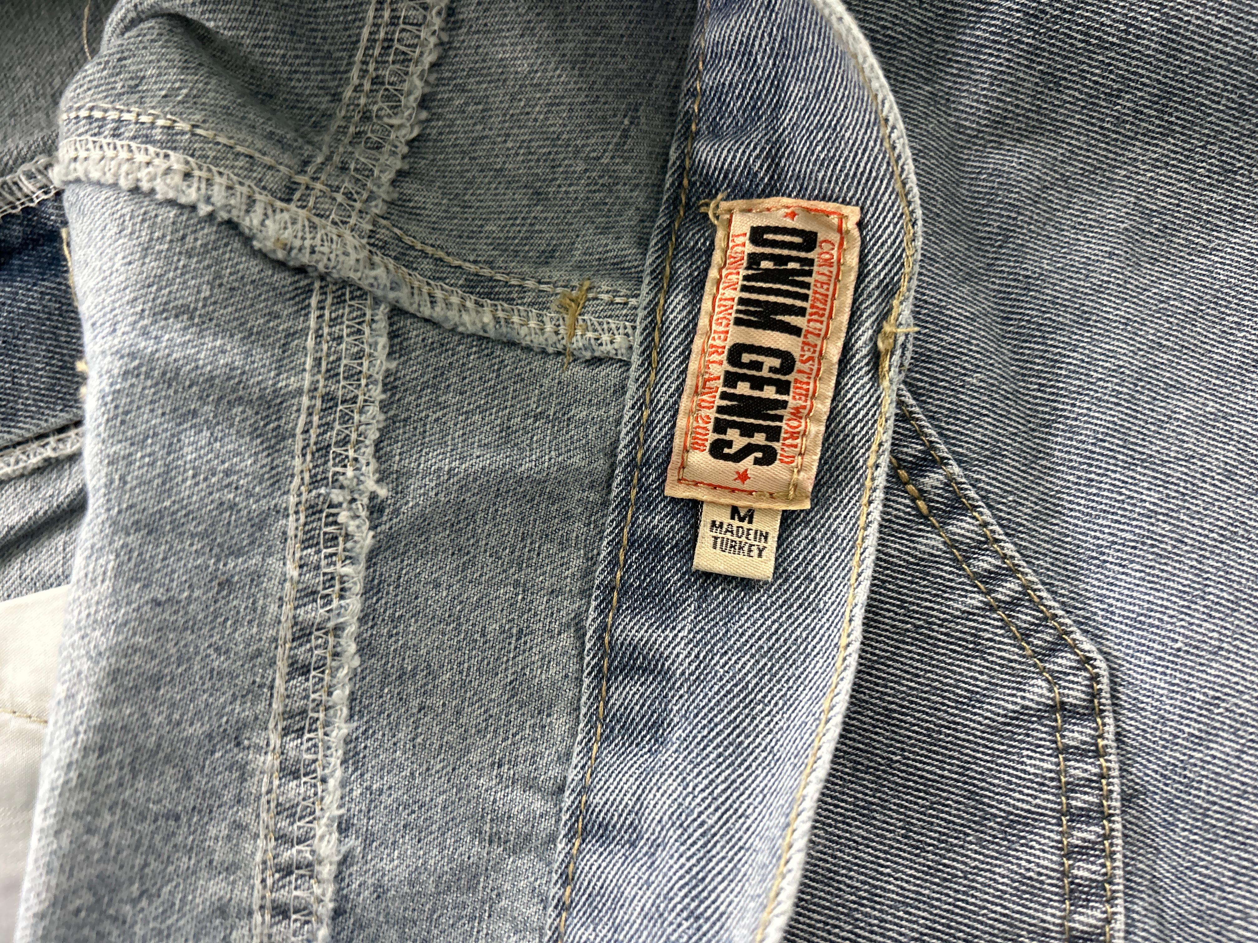 Foto QC 4 de Vivienne Westwood Logo Embroidered Denim Shorts Light Blue