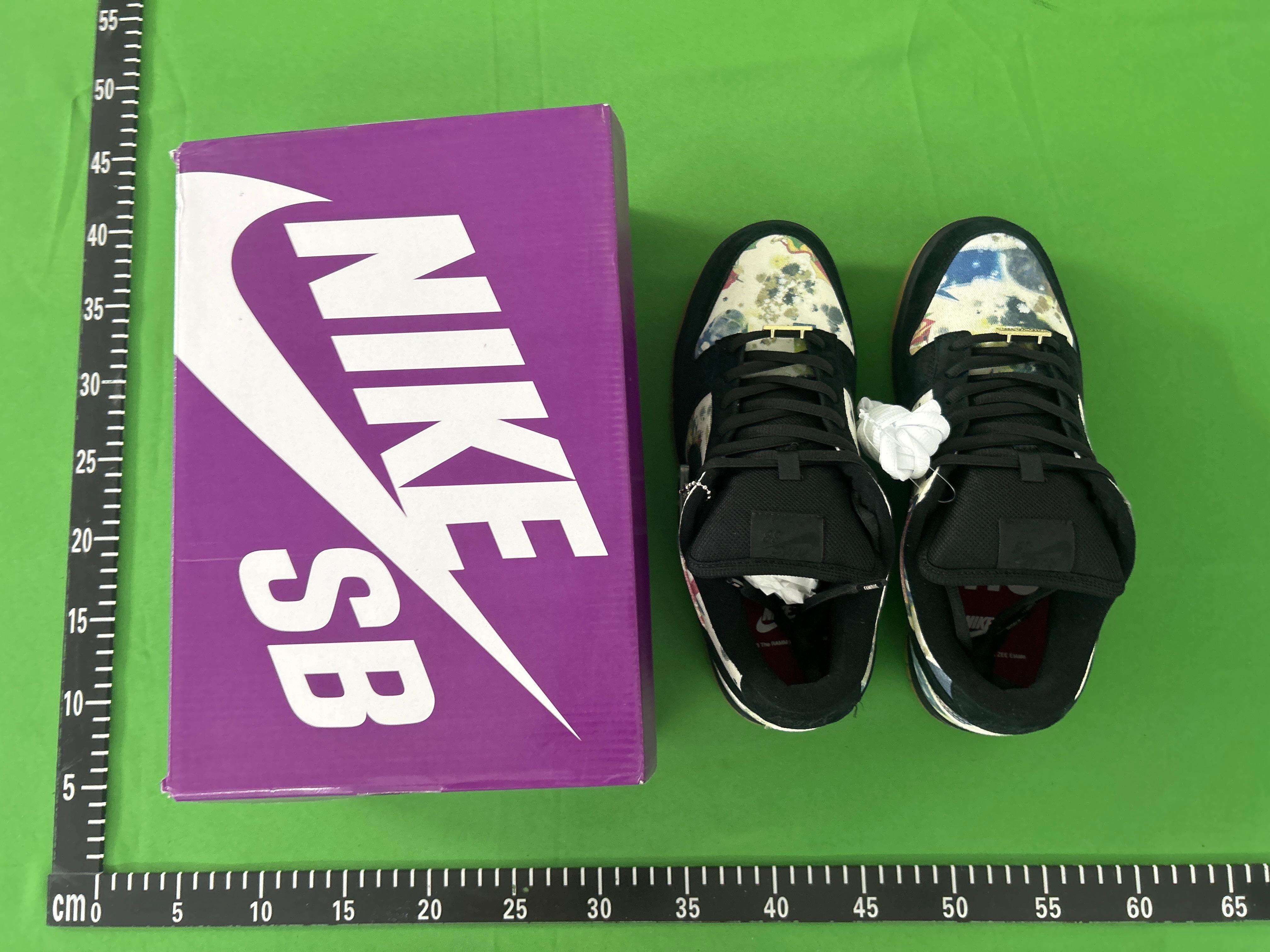 Foto QC 2 de Nike SB Dunk Low Staple NYC Pigeon 304292-011