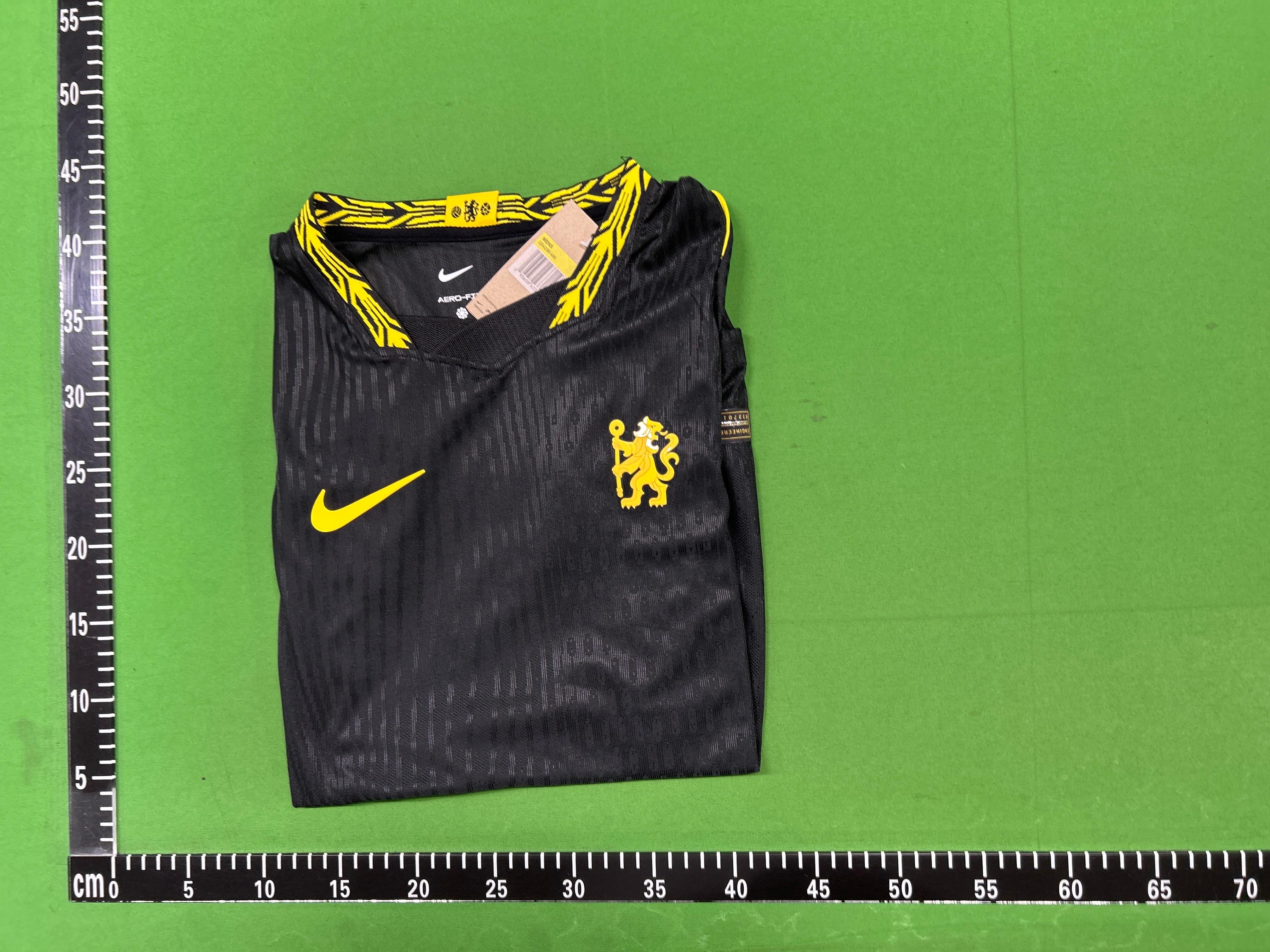Foto QC 1 de Macron x Crystal Palace 2026/27 Third Jersey Blue