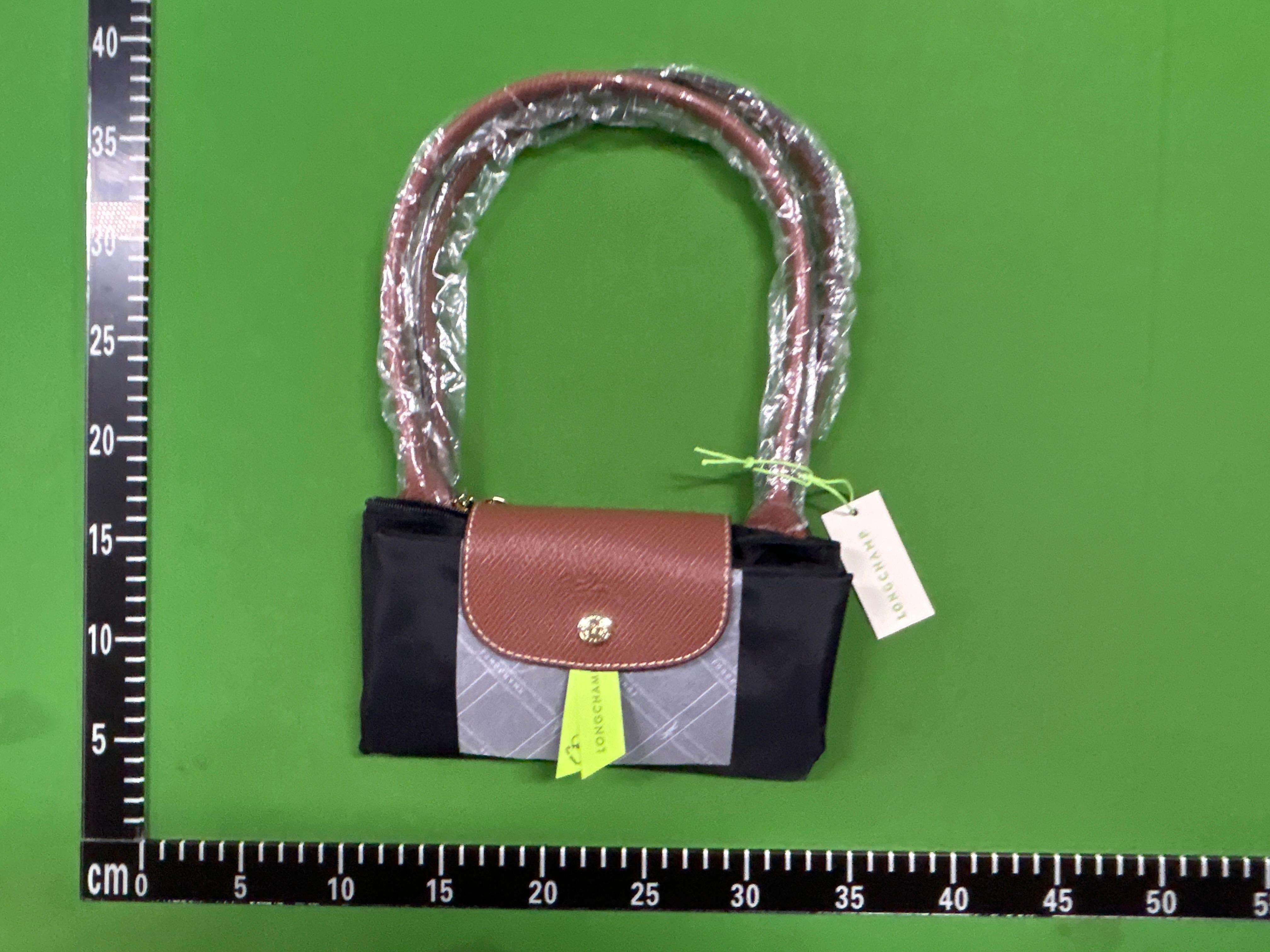 Foto QC 1 de Longchamp Le Pliage Club Large Green Nylon