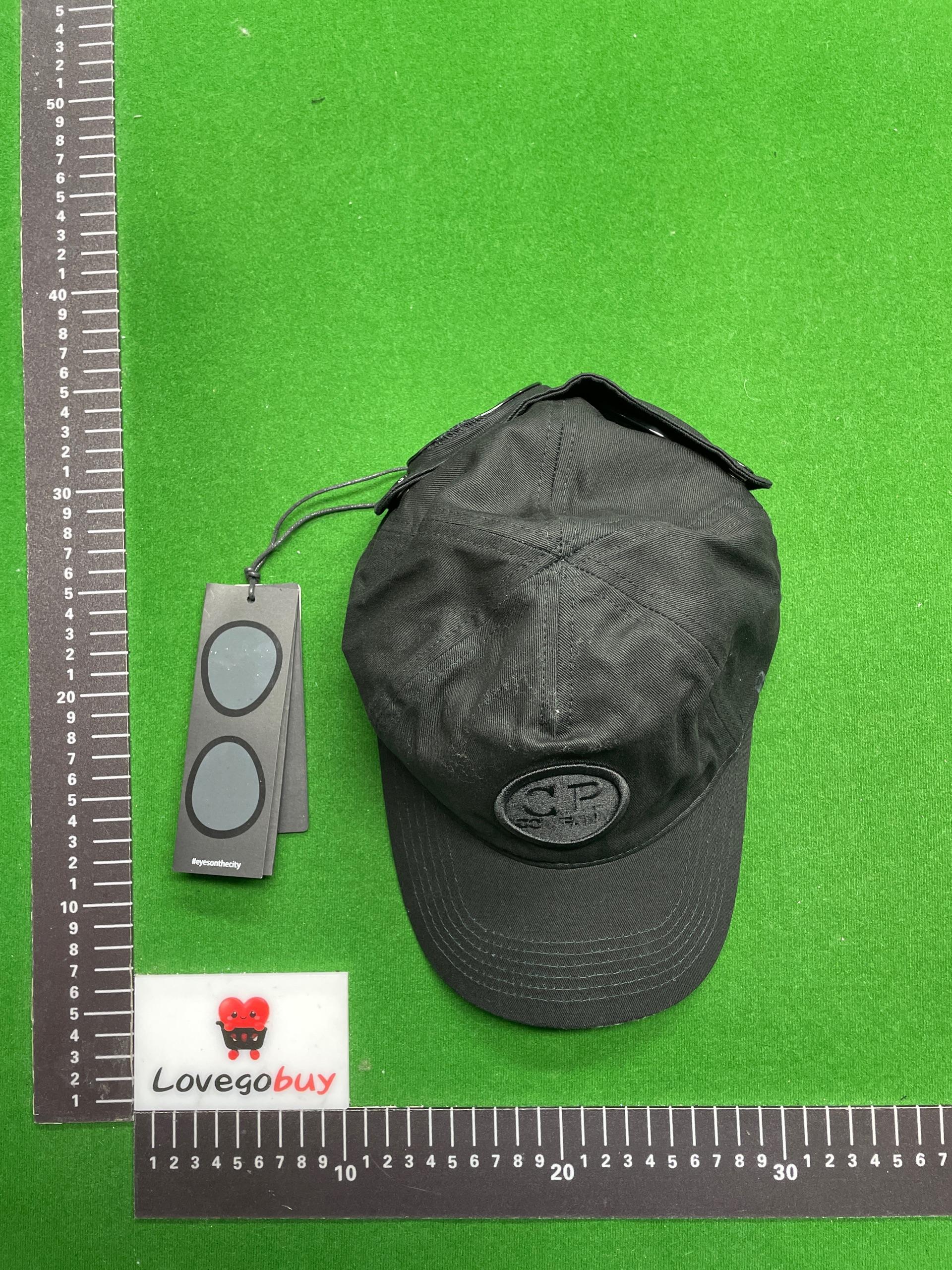 Foto QC 2 de C.P. Company Goggle Beanie Black