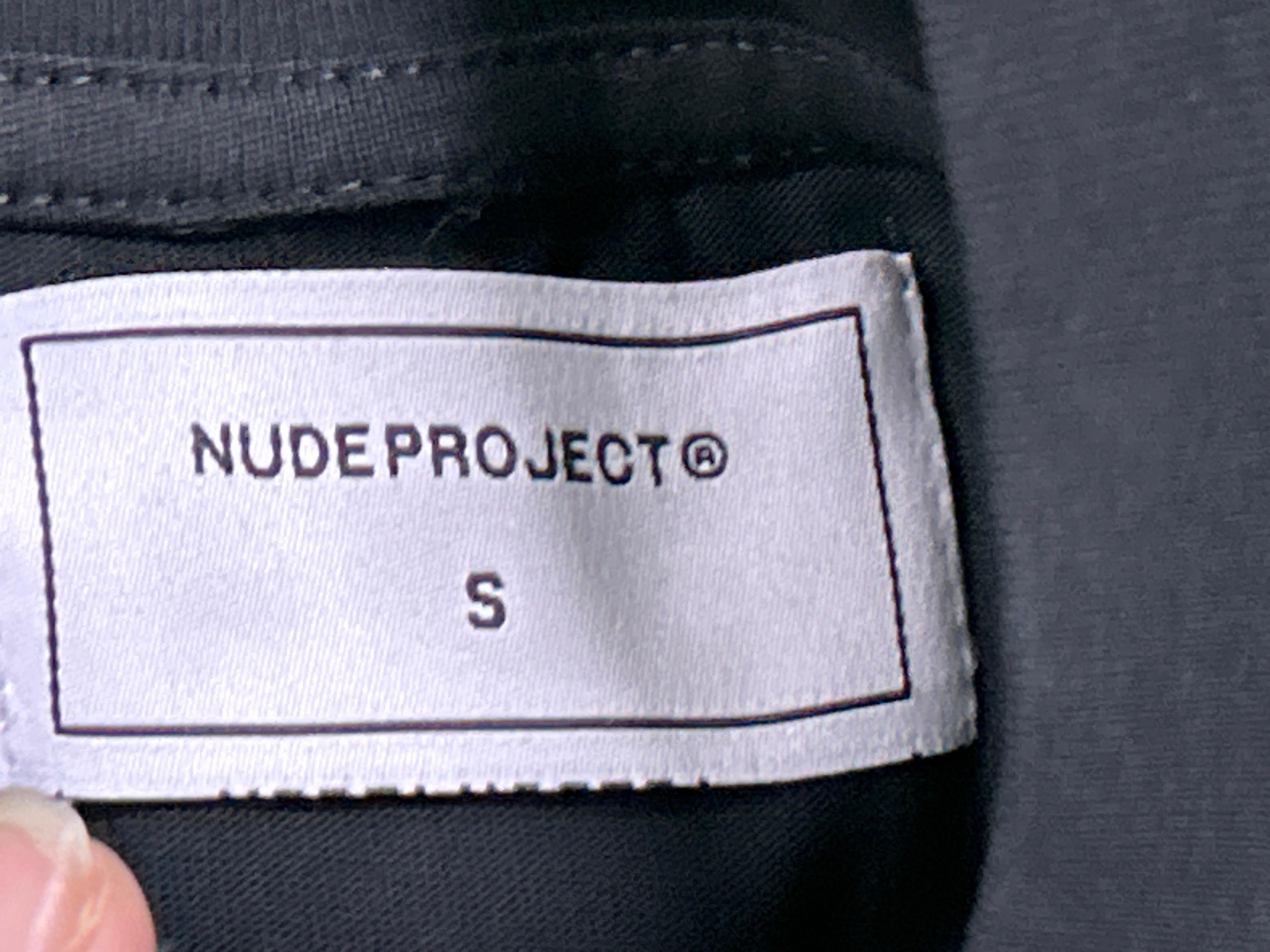 Foto QC 6 de Nude Project Mansion For People Who Don't Like Resorts T-shirt Off White