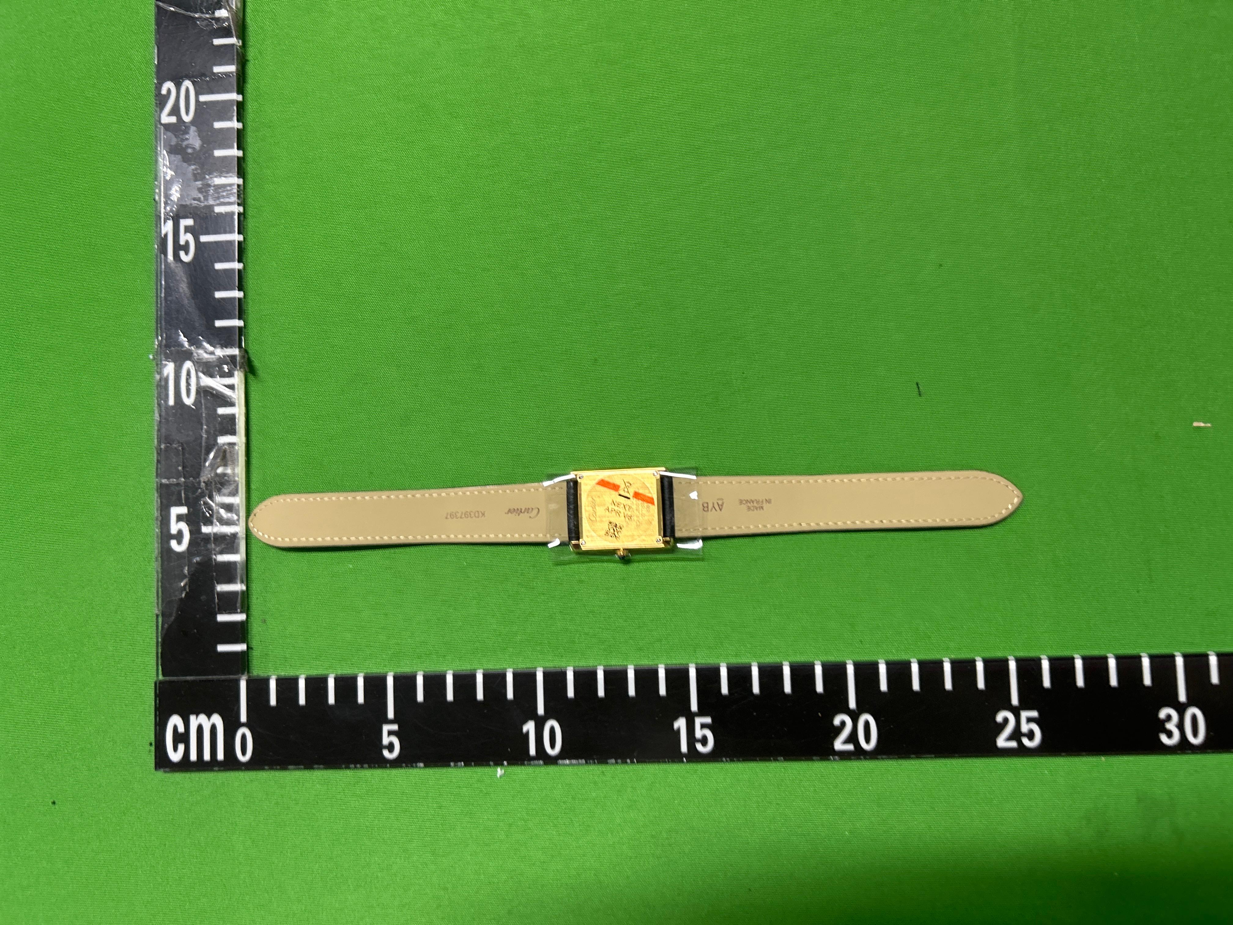 Foto QC 5 de Cartier Tank Must Diamond Bezel