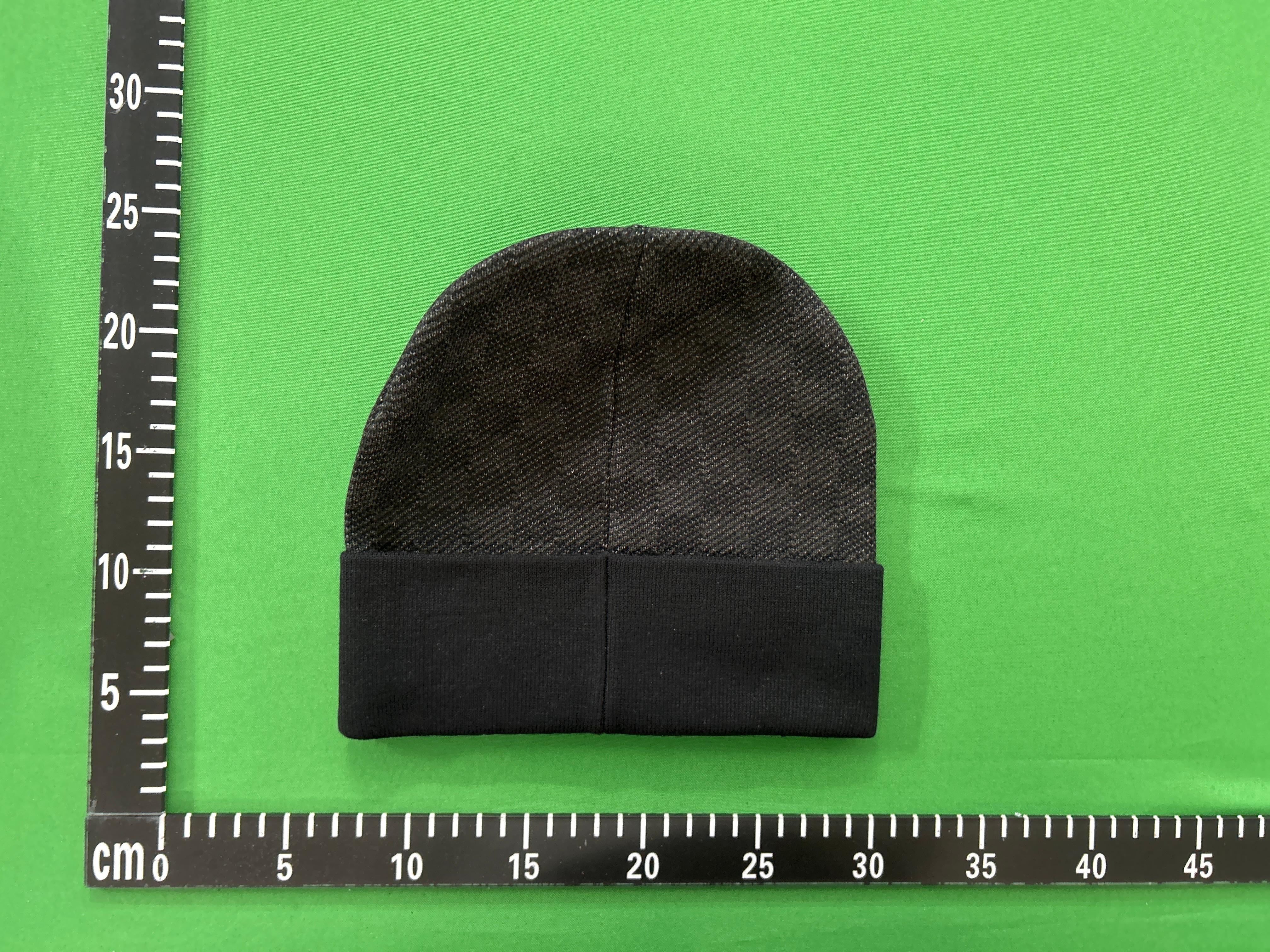 Foto QC 7 de Louis Vuitton Damier Beanie Grey