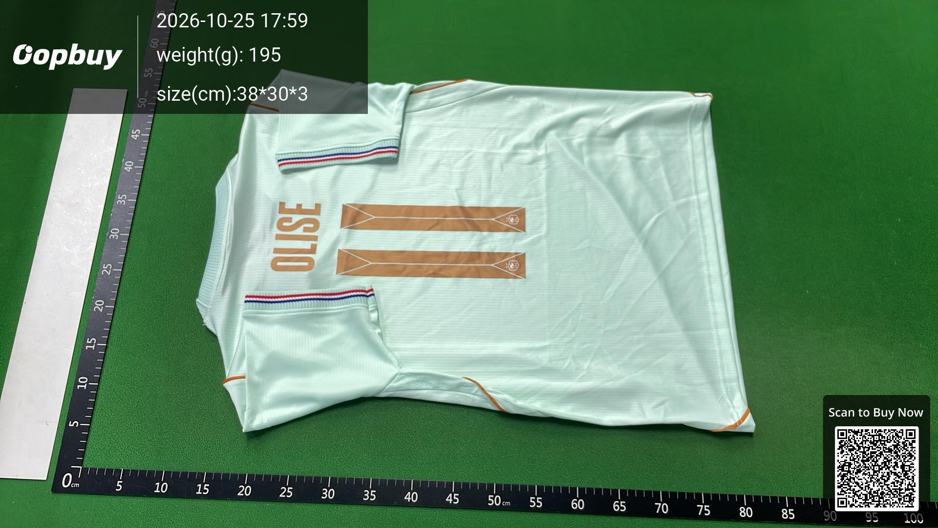 Foto QC 3 de adidas x AFC Ajax 2024/25 Pre-Match Jersey Light Blue/White