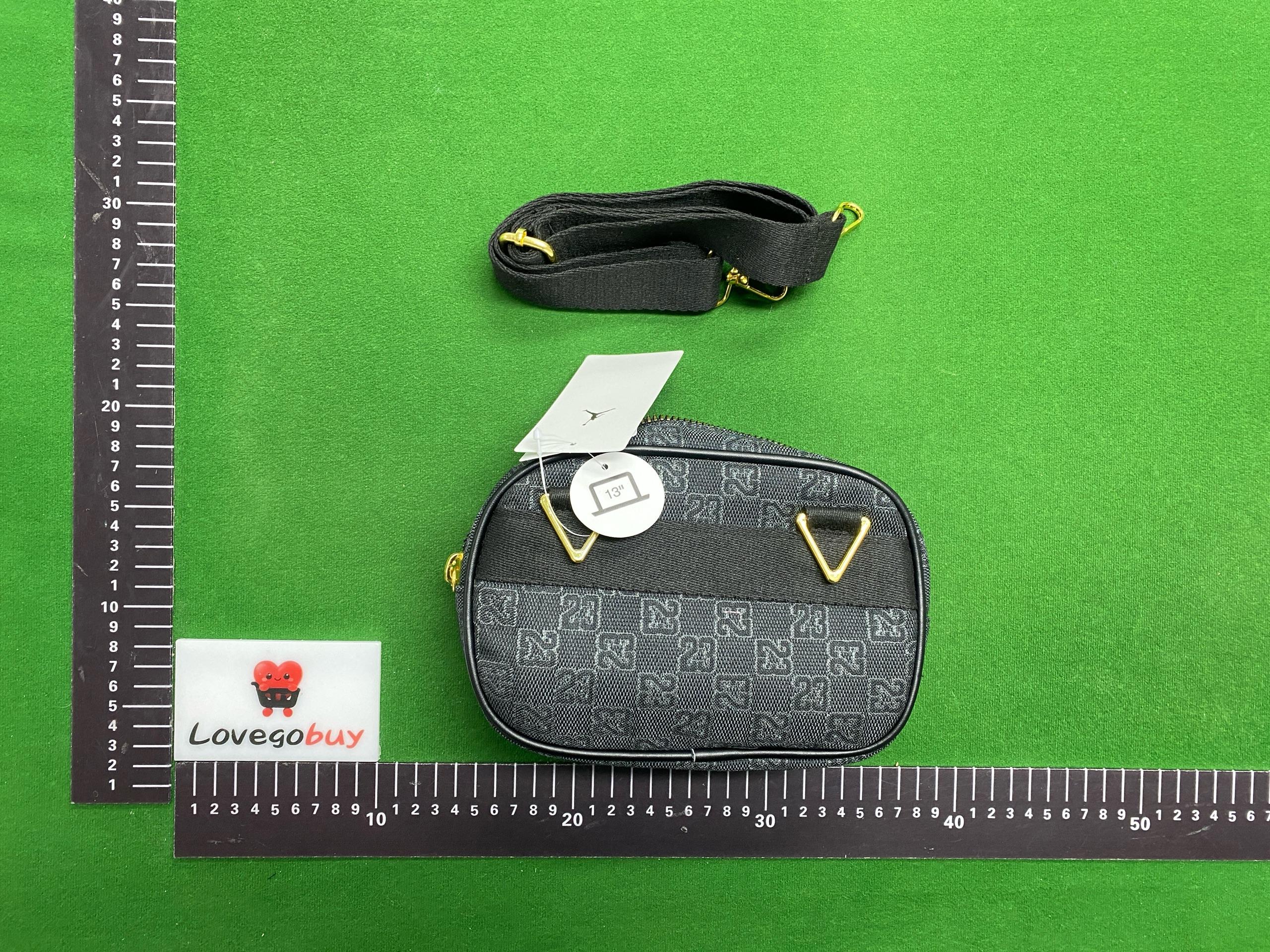 Foto QC 1 de Jordan Crossbody Bag Black