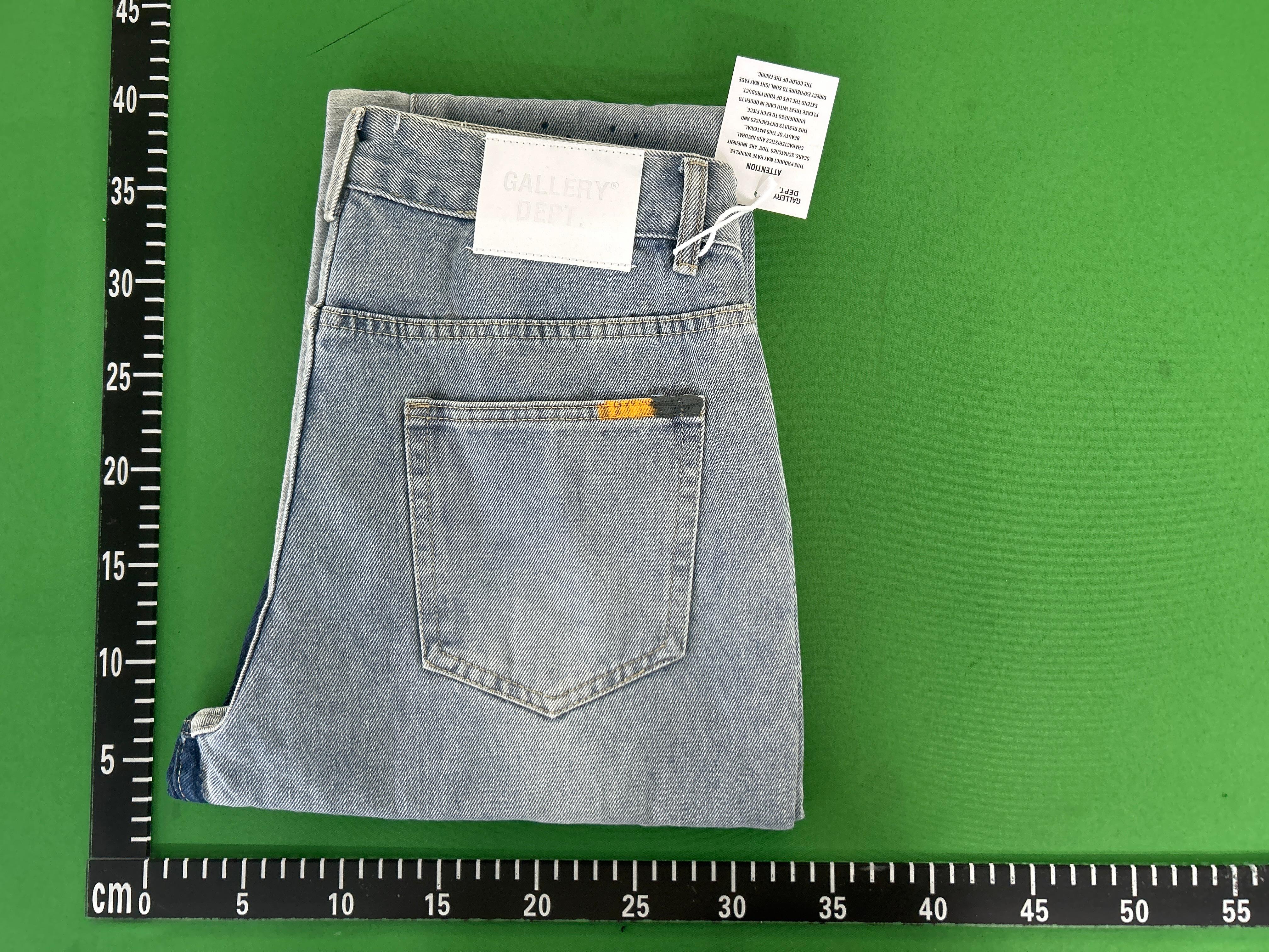 Foto QC 1 de Gallery Dept. Jeans Flare Distressed Blue
