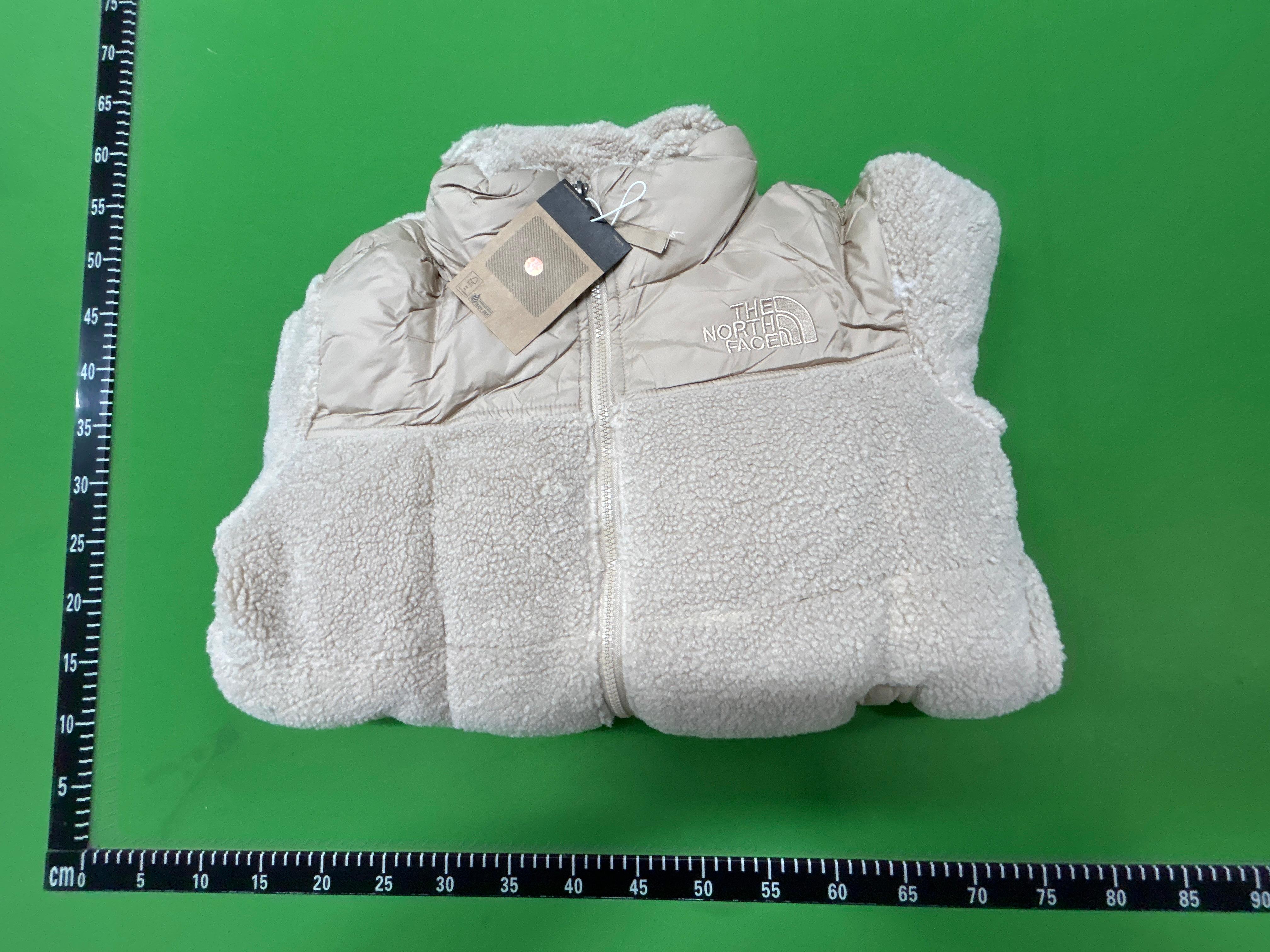 Foto QC 6 de The North Face Fleece Puffer Jacket Beige