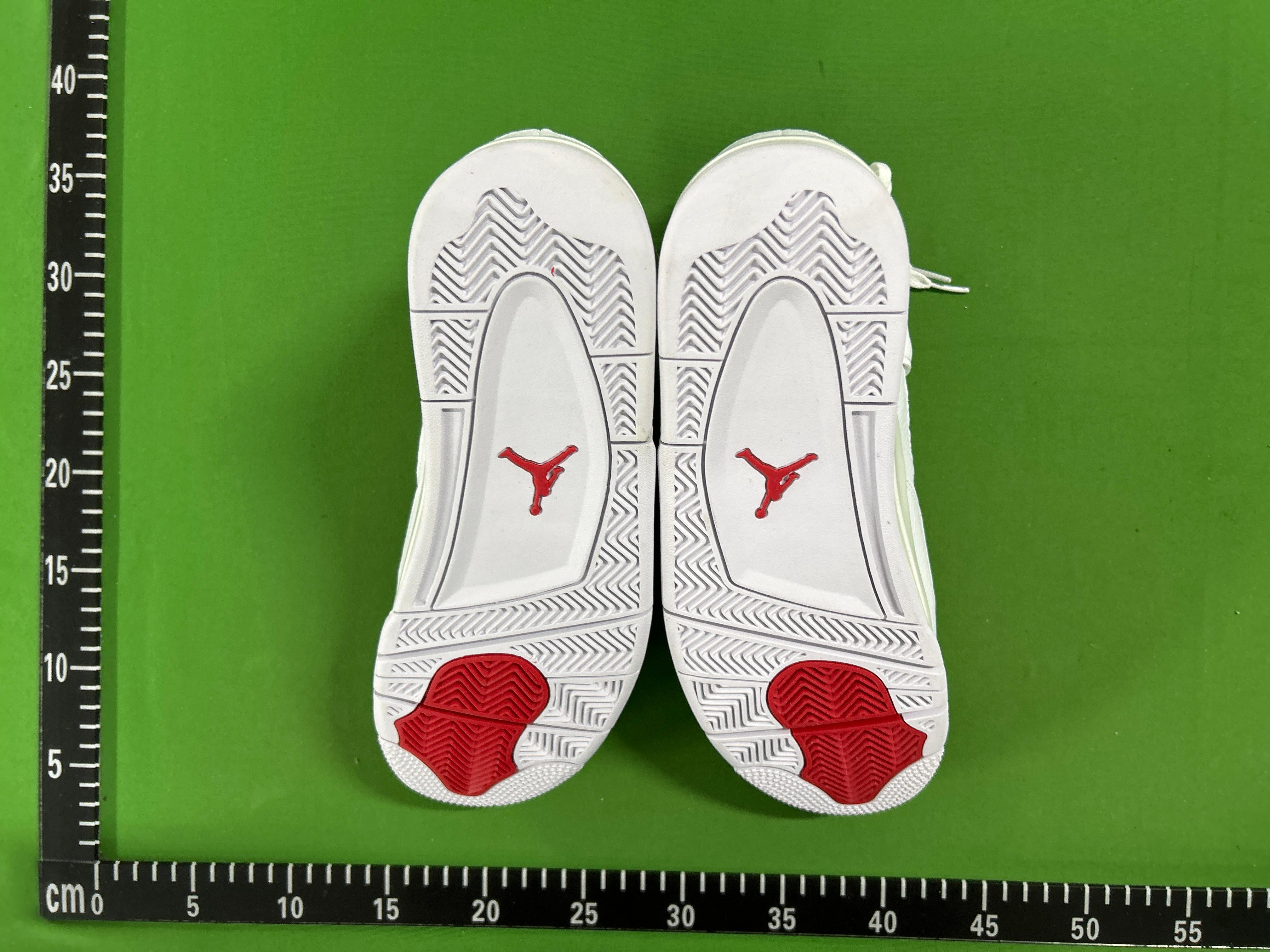 Foto QC 6 de Jordan 4 Retro Levi's White Denim AO2571-100