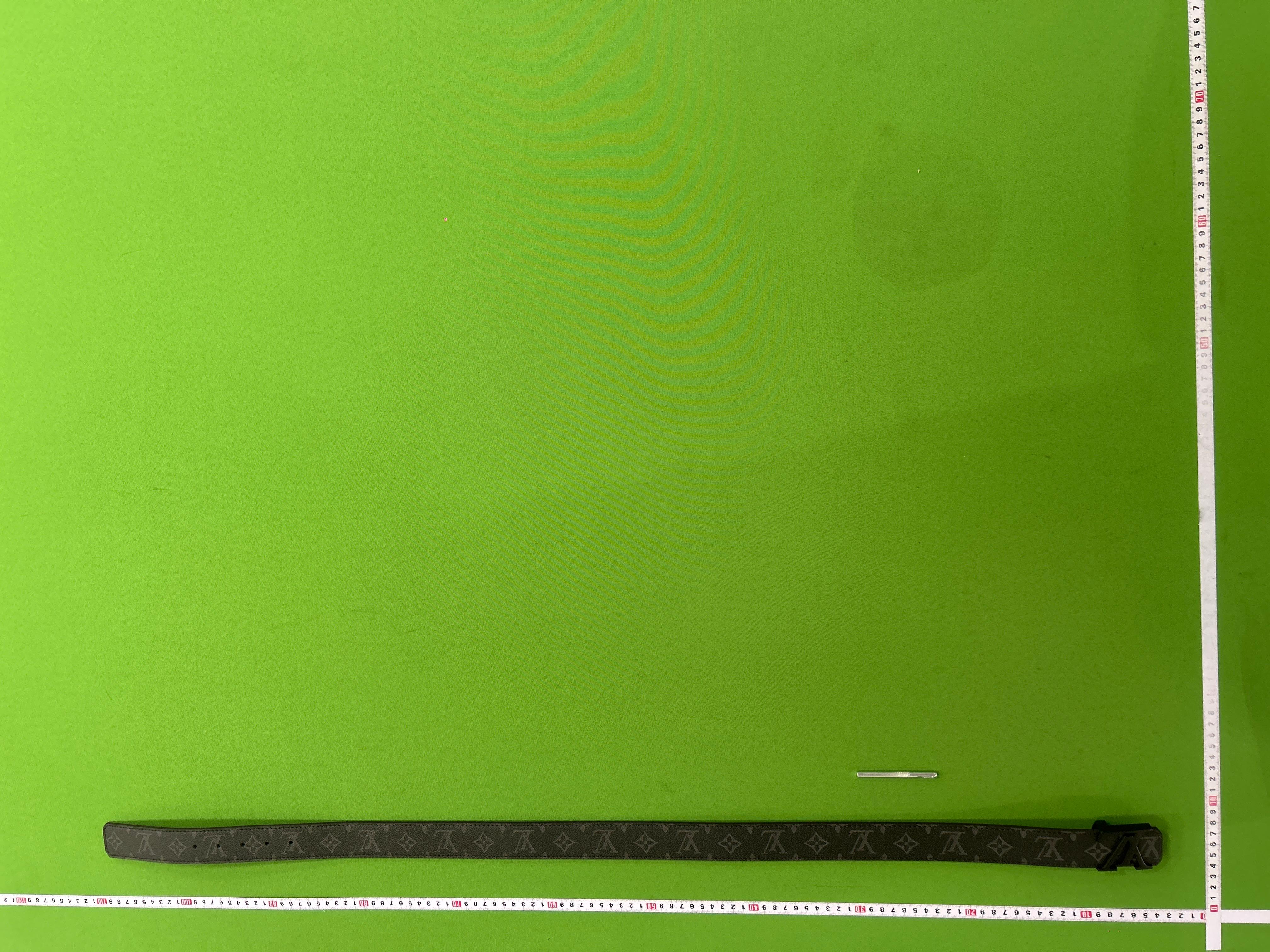 Foto QC 1 de Louis Vuitton LV Initiales Reversible Belt Damier Ebene