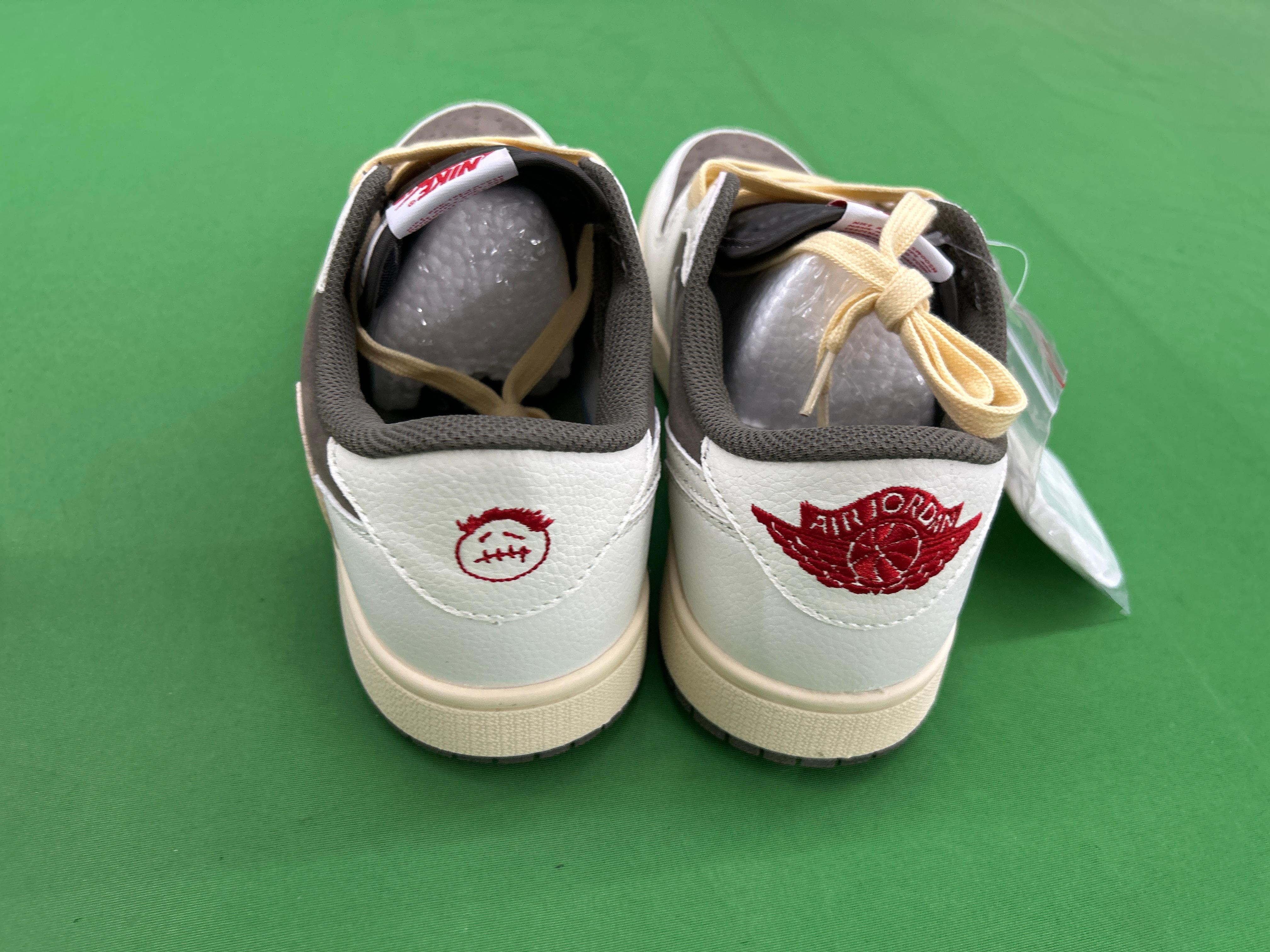 Foto QC 2 de Jordan 1 Retro Low OG SP Travis Scott Black Phantom DM7866-001