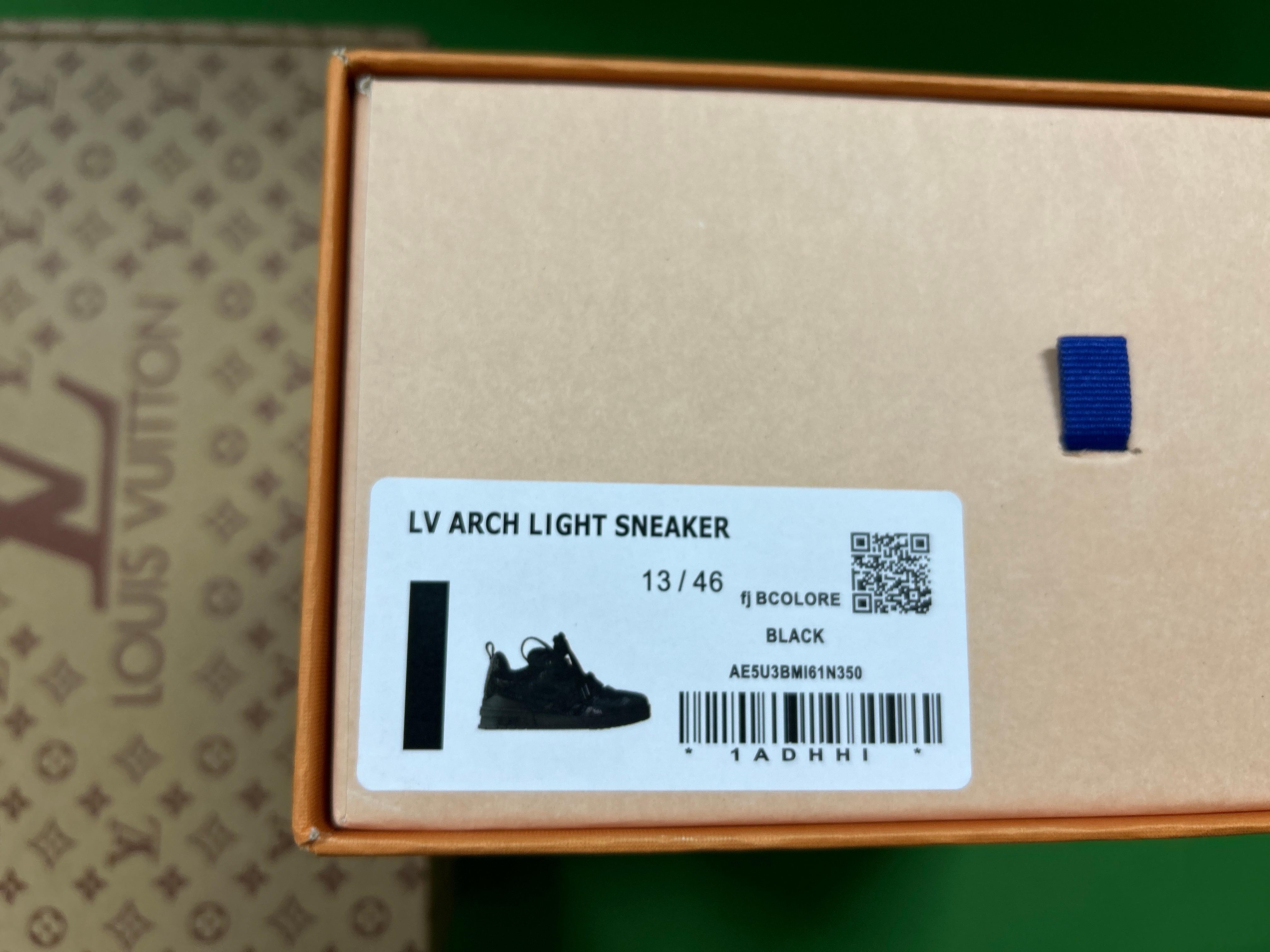 Foto QC 8 de Louis Vuitton LV Skate Sneaker Low Black Swarovski Monogram 1ABMHV