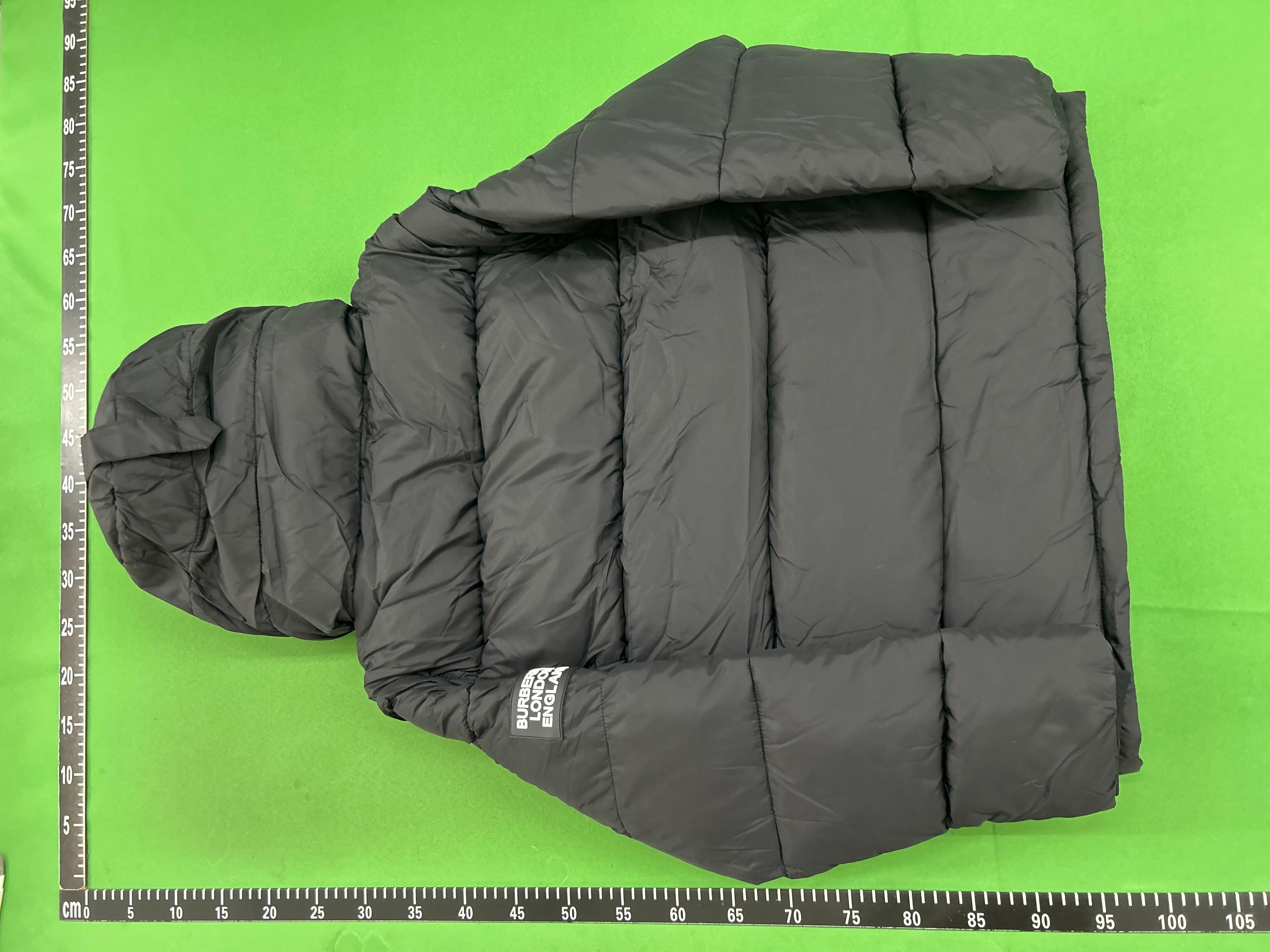 Foto QC 7 de Burberry Puffer Jacket Black