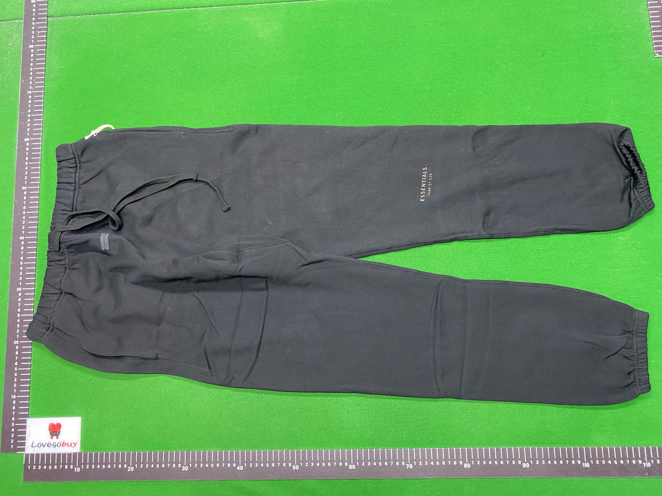 Foto QC 5 de Fear of God Essentials Sweater Flocked Logo Fleece Hoodie Light Heather Grey
