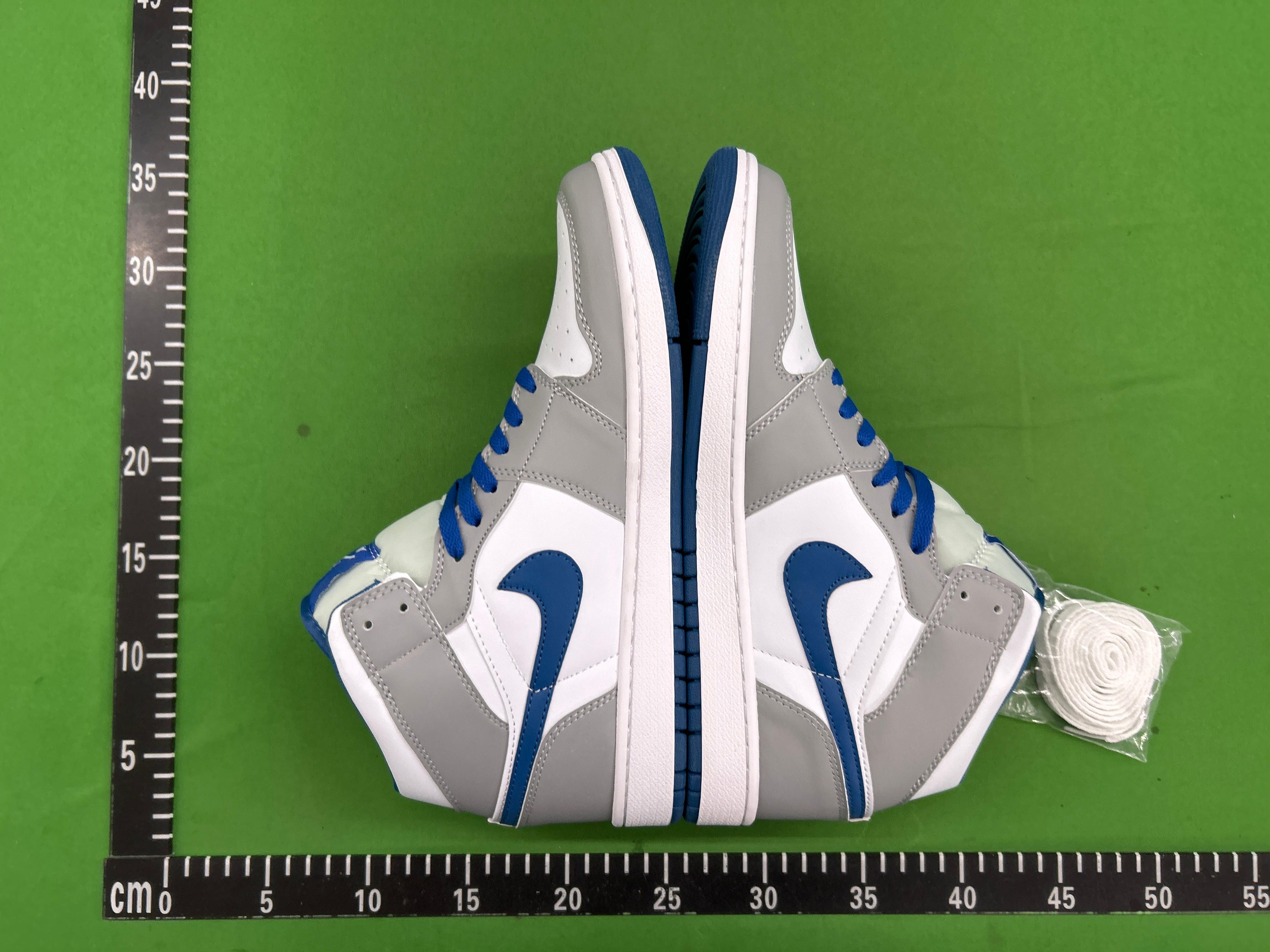 Foto QC 5 de Jordan 1 Mid Light Smoke Grey 554724-092