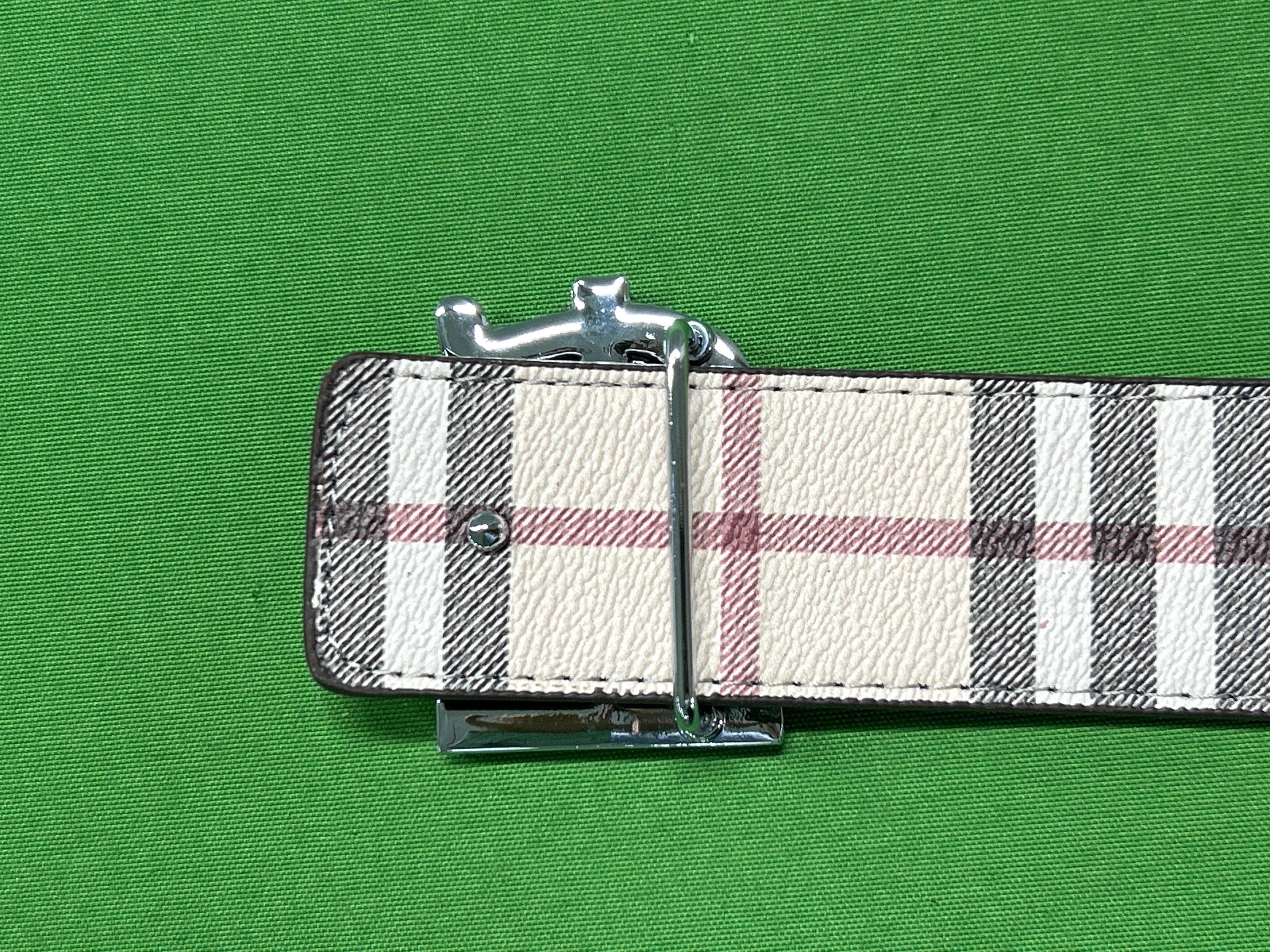 Foto QC 5 de Burberry TB Monogram Belt Vintage Check