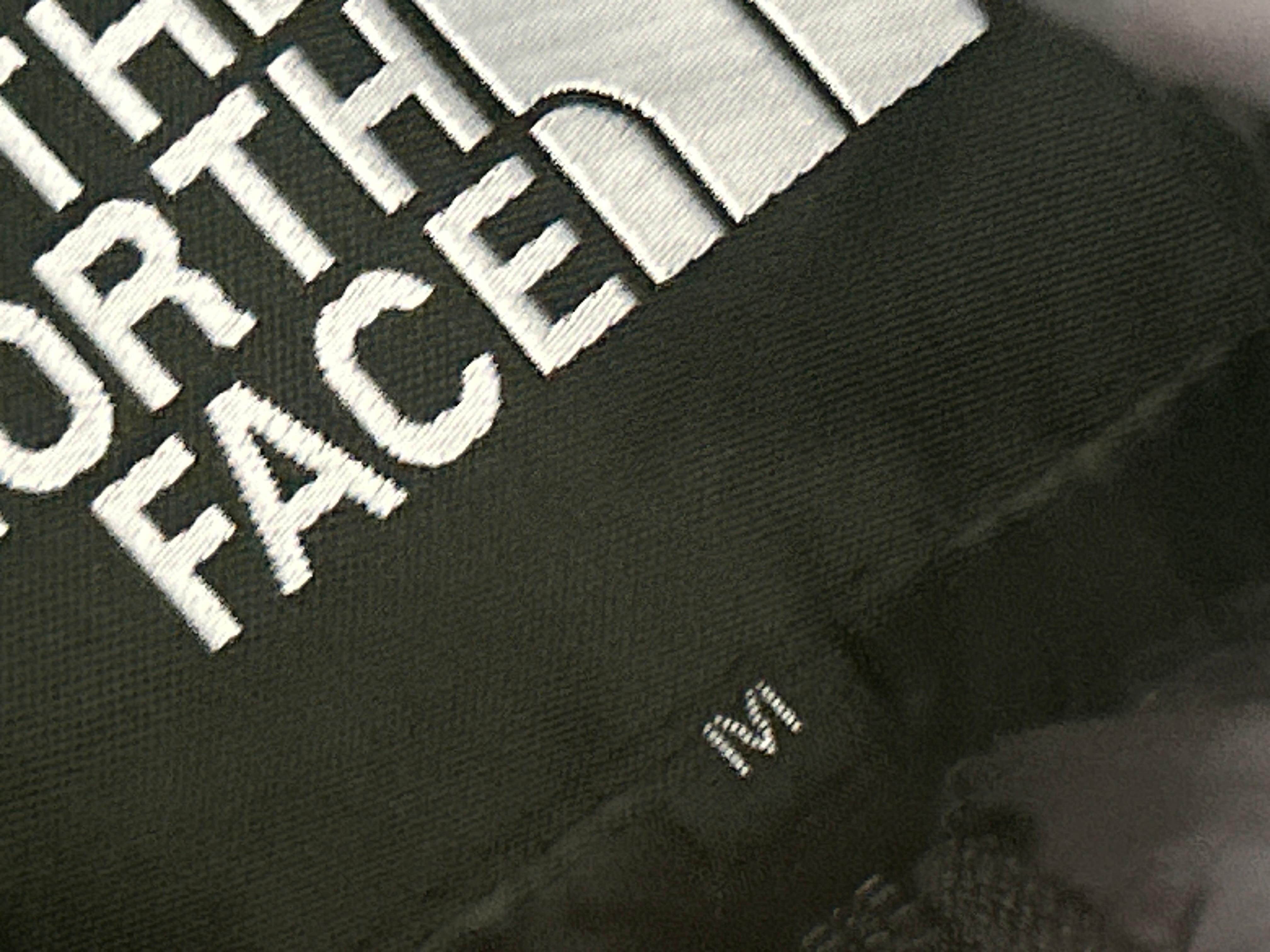 Foto QC 8 de The North Face 1996 Retro Nuptse Puffer Jacket Navy Black