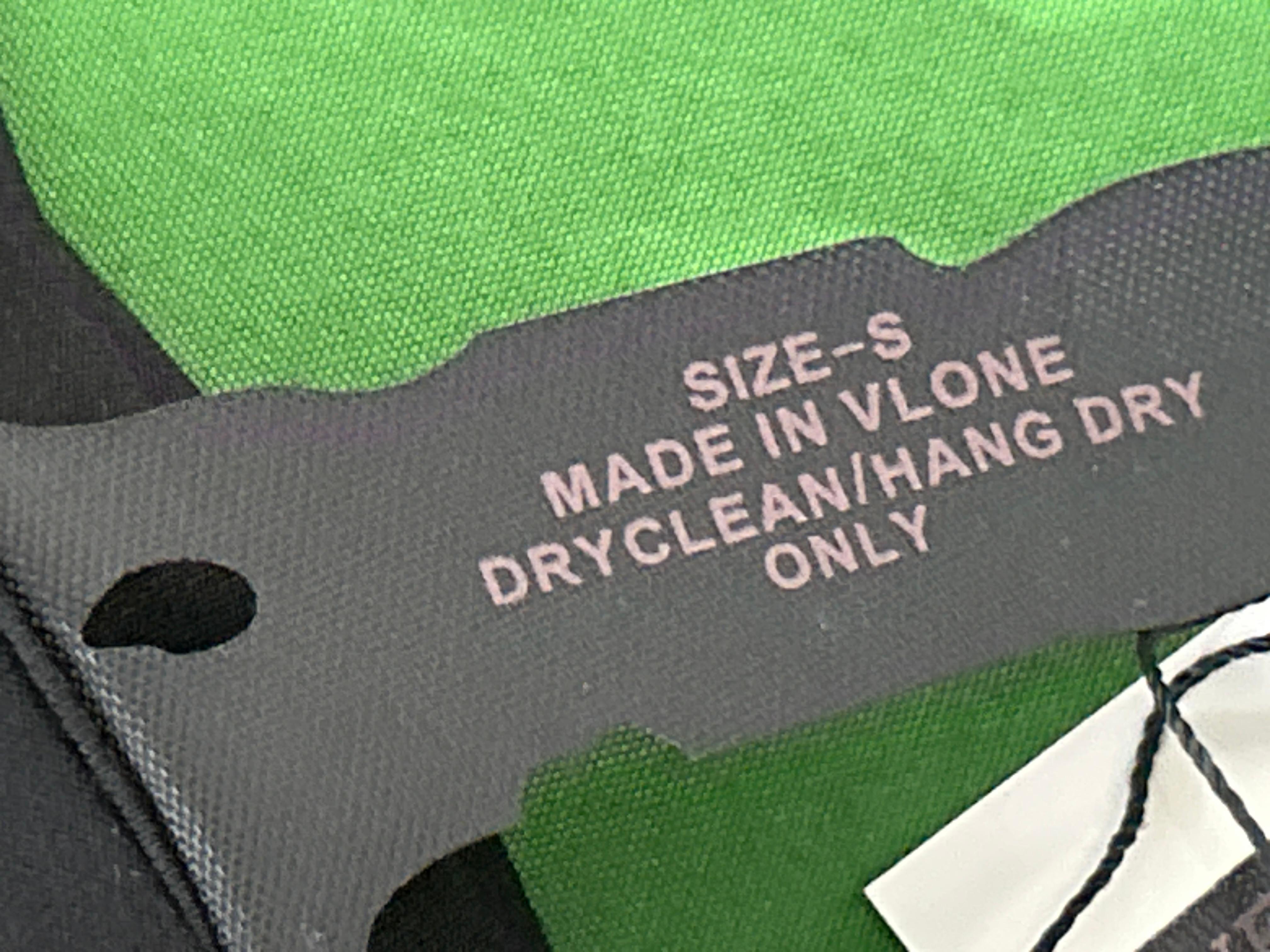 Foto QC 2 de Vlone 3M Reflective V Logo T-shirt Black