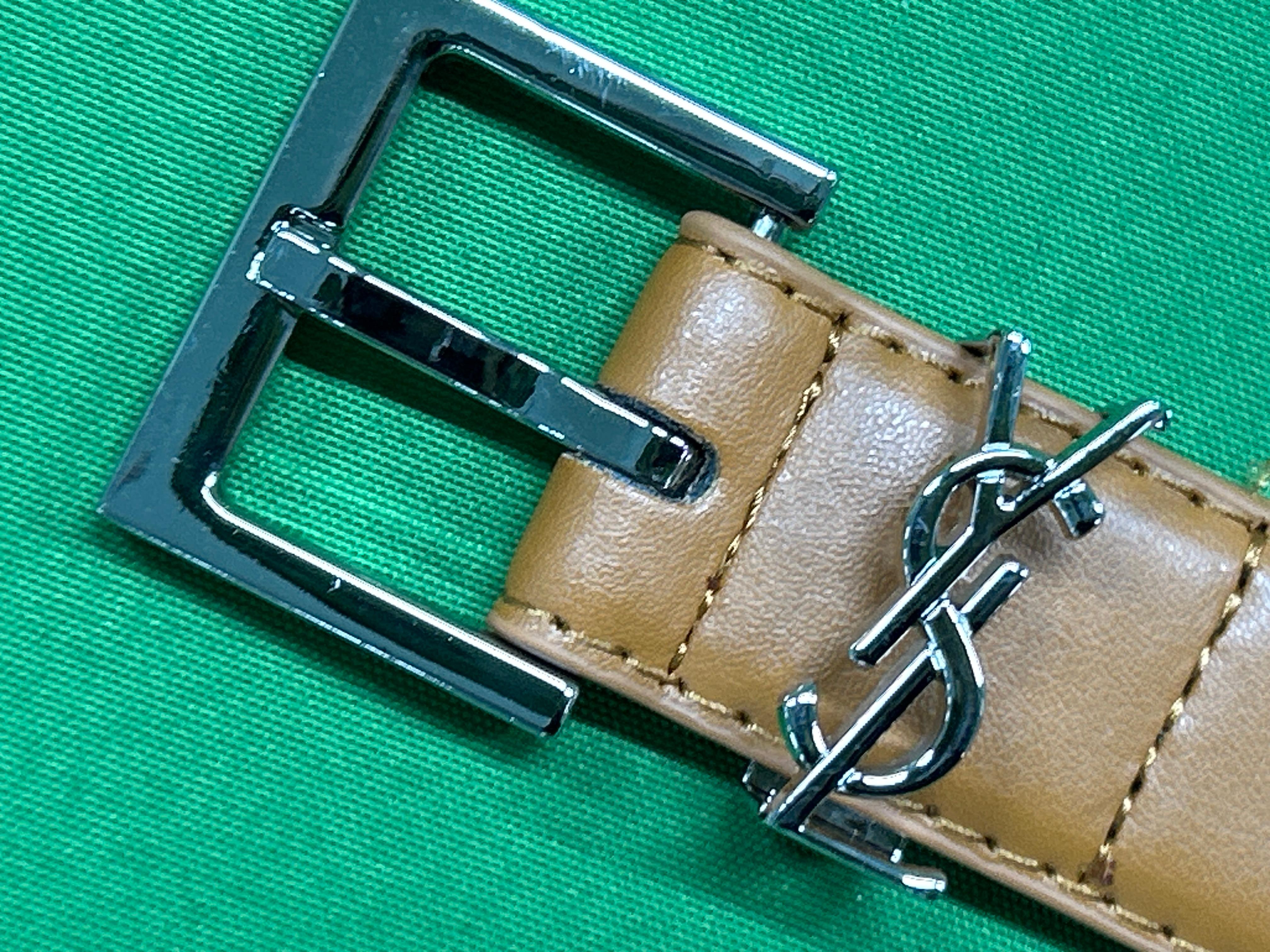 Foto QC 2 de Saint Laurent Cassandre Belt White