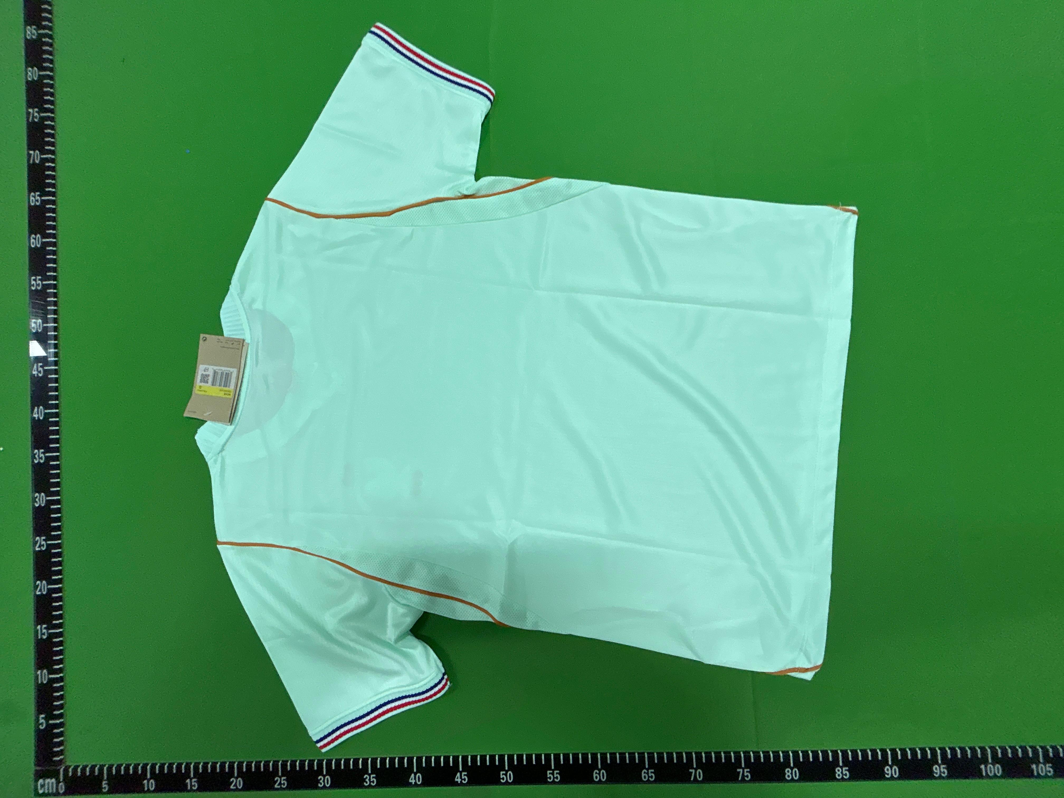 Foto QC 4 de adidas x Real Madrid 2026/27 Away Jersey Aurora Ivy