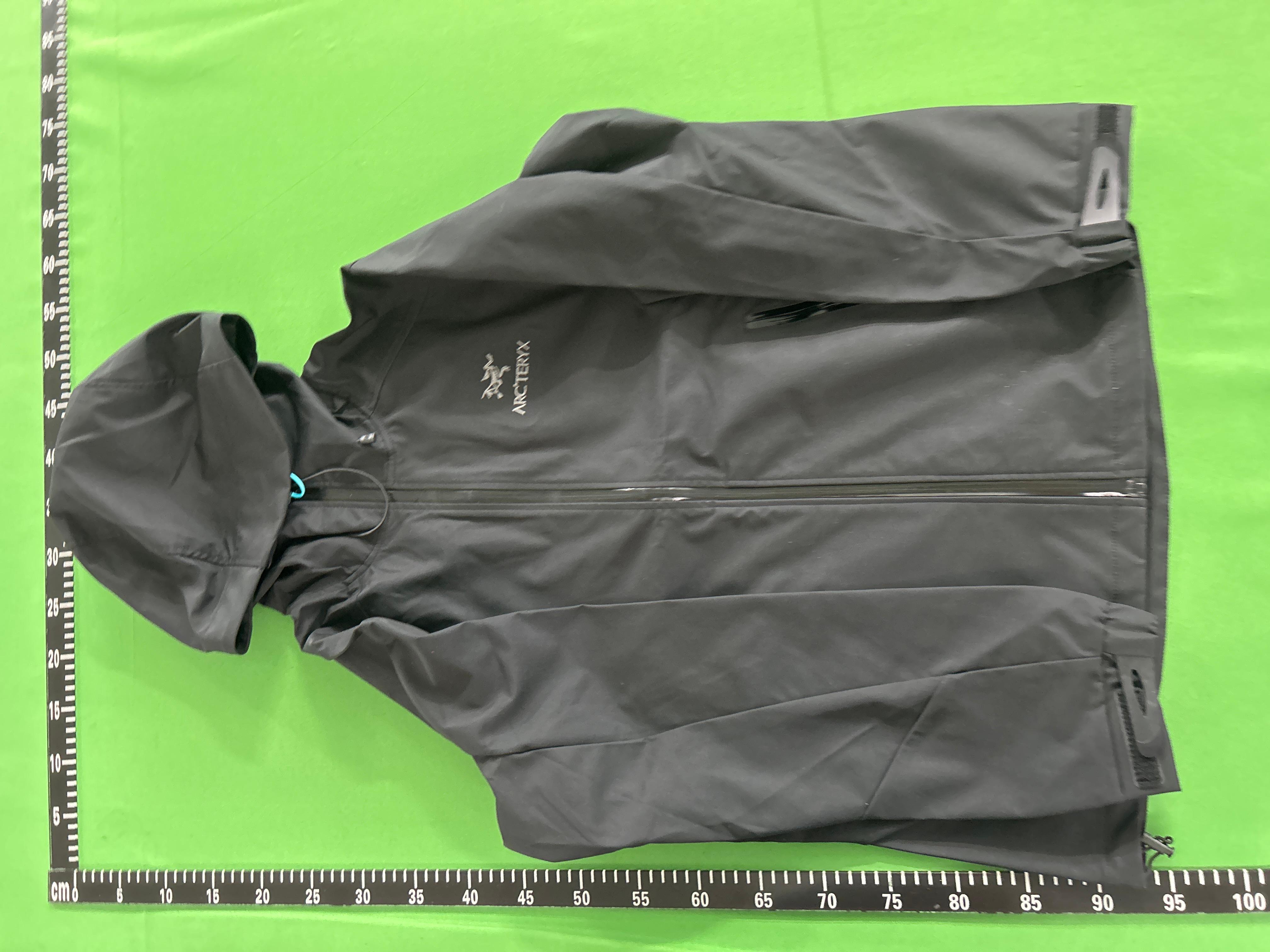Foto QC 1 de Arc'teryx Beta LT Jacket Gore-Tex Black
