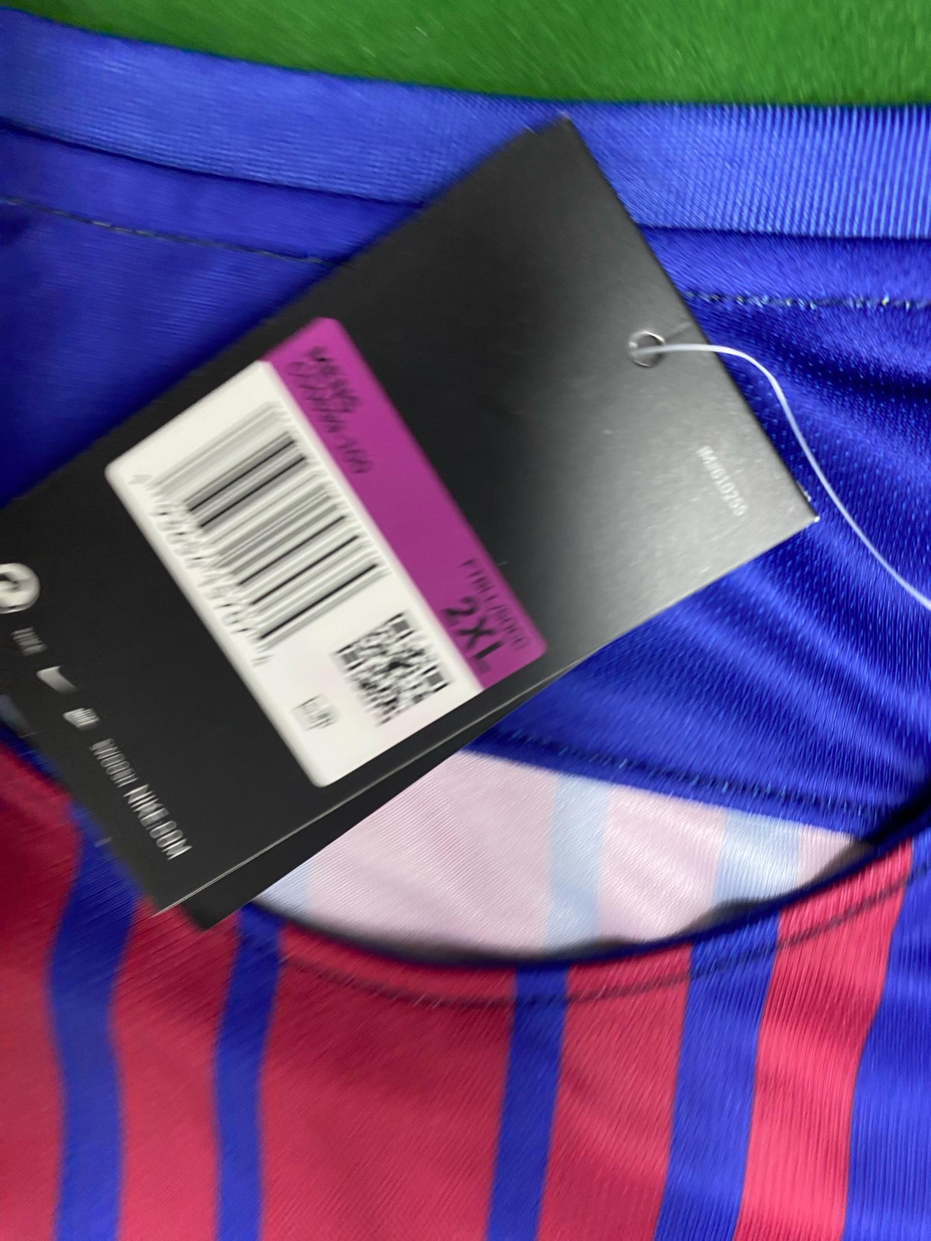 Foto QC 3 de Nike x FC Barcelona Retro 2020/21 Away Messi #10 Jersey Black Gold