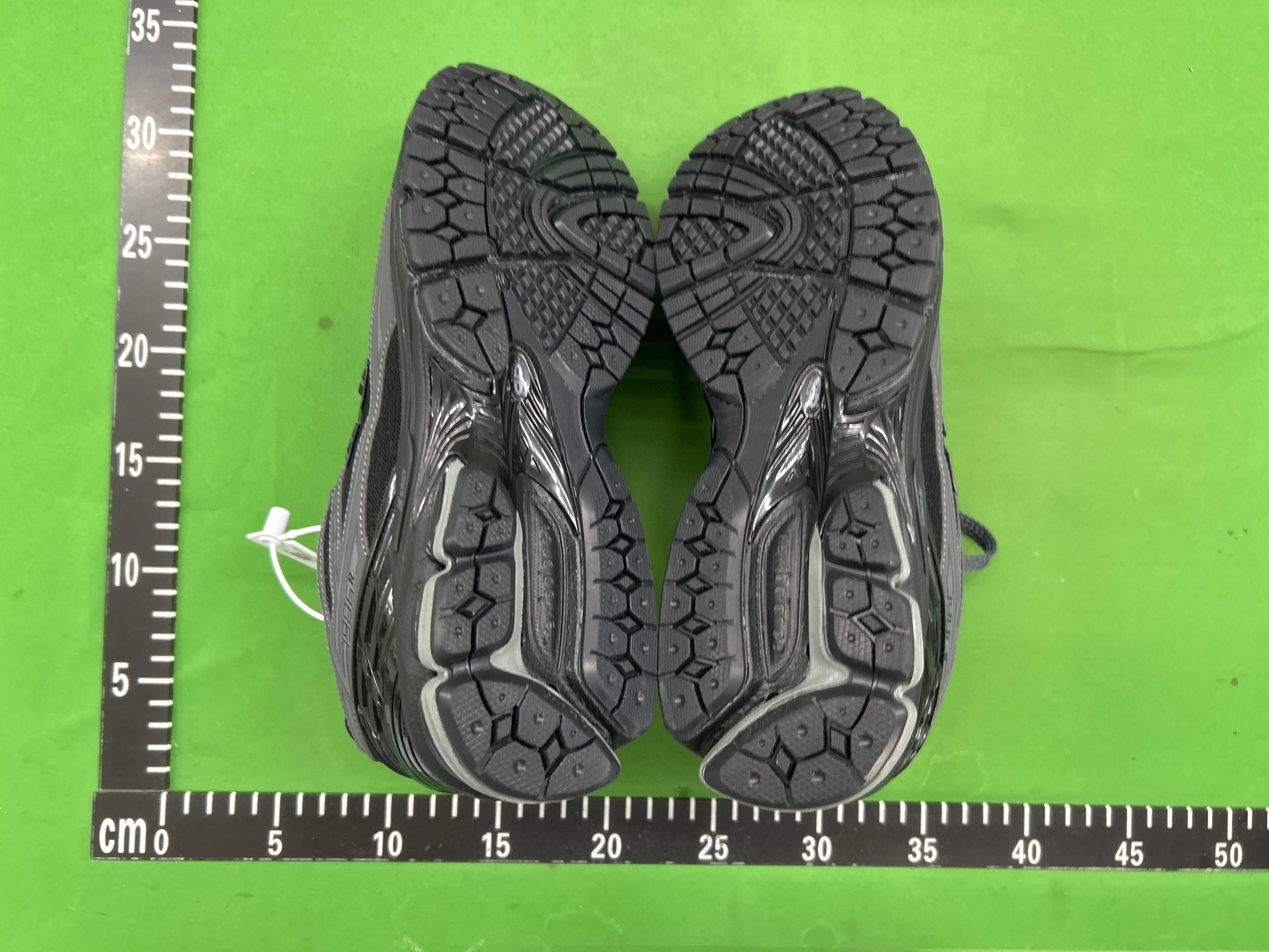 Foto QC 8 de New Balance 1906R Black Phantom M1906RLB