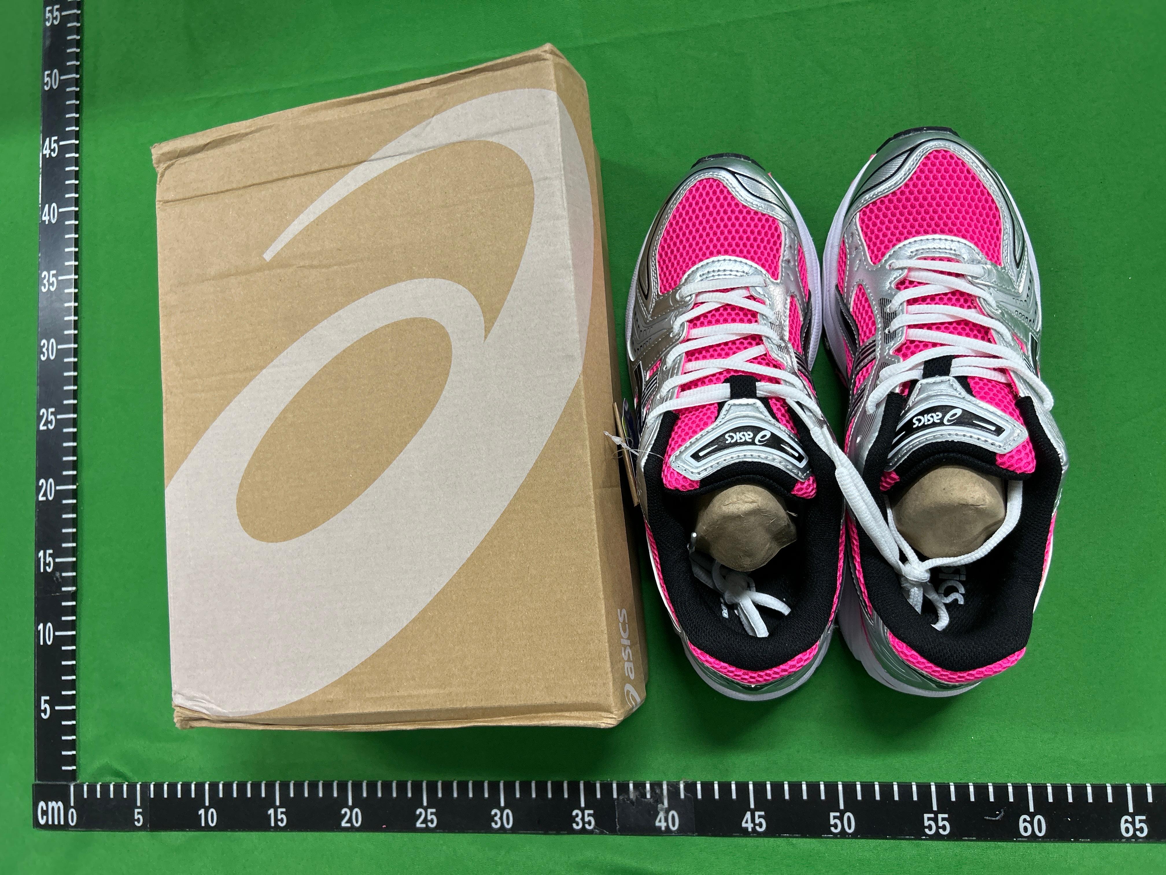 Foto QC 2 de Nike Hot Step Air Terra NOCTA Triple White DM0879-011