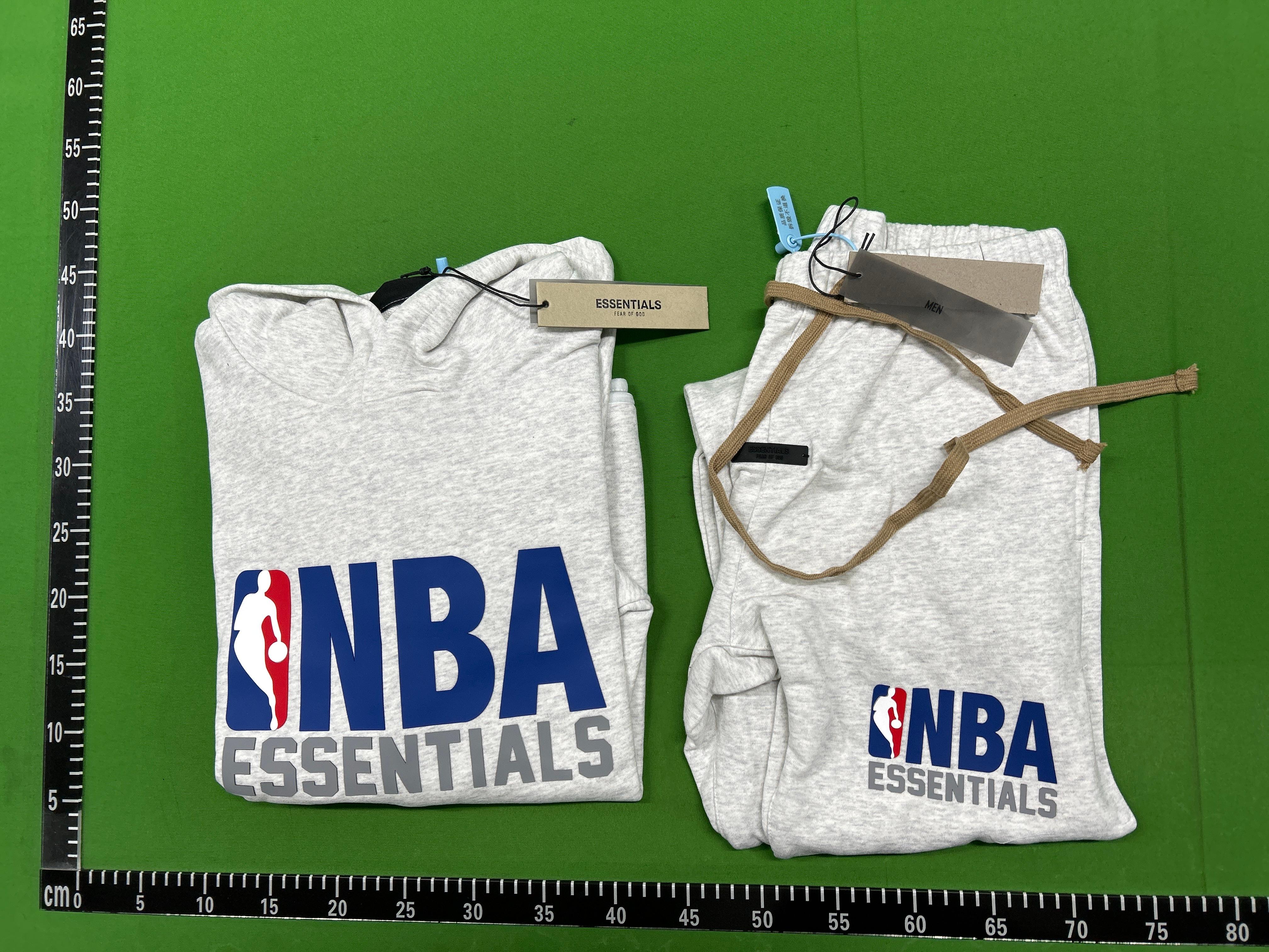 Foto QC 5 de NBA Essentials Hoodie Logo Grey