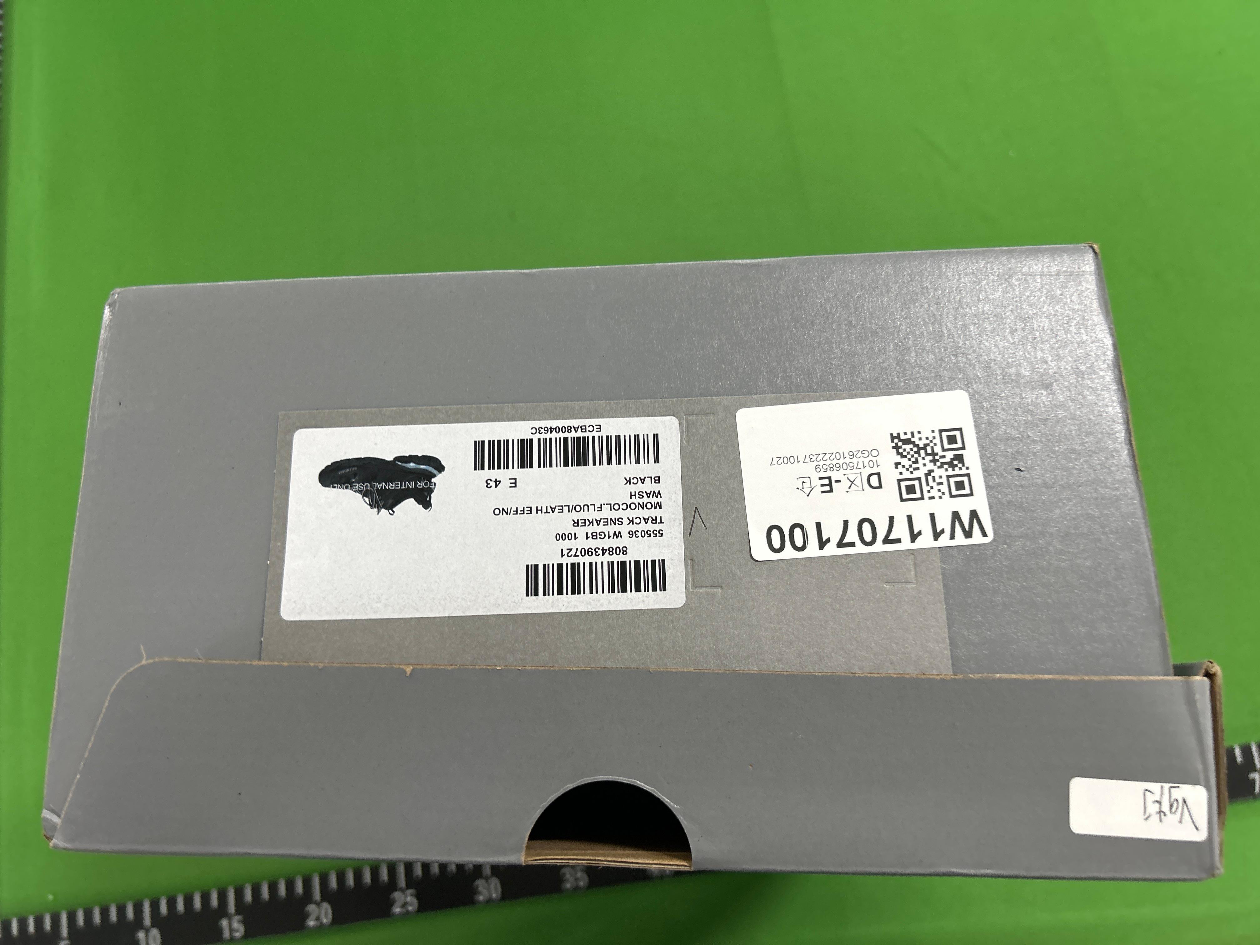 Foto QC 1 de Balenciaga Track Sneaker Black Orange Trail Laces 800592 WTRHK 1000