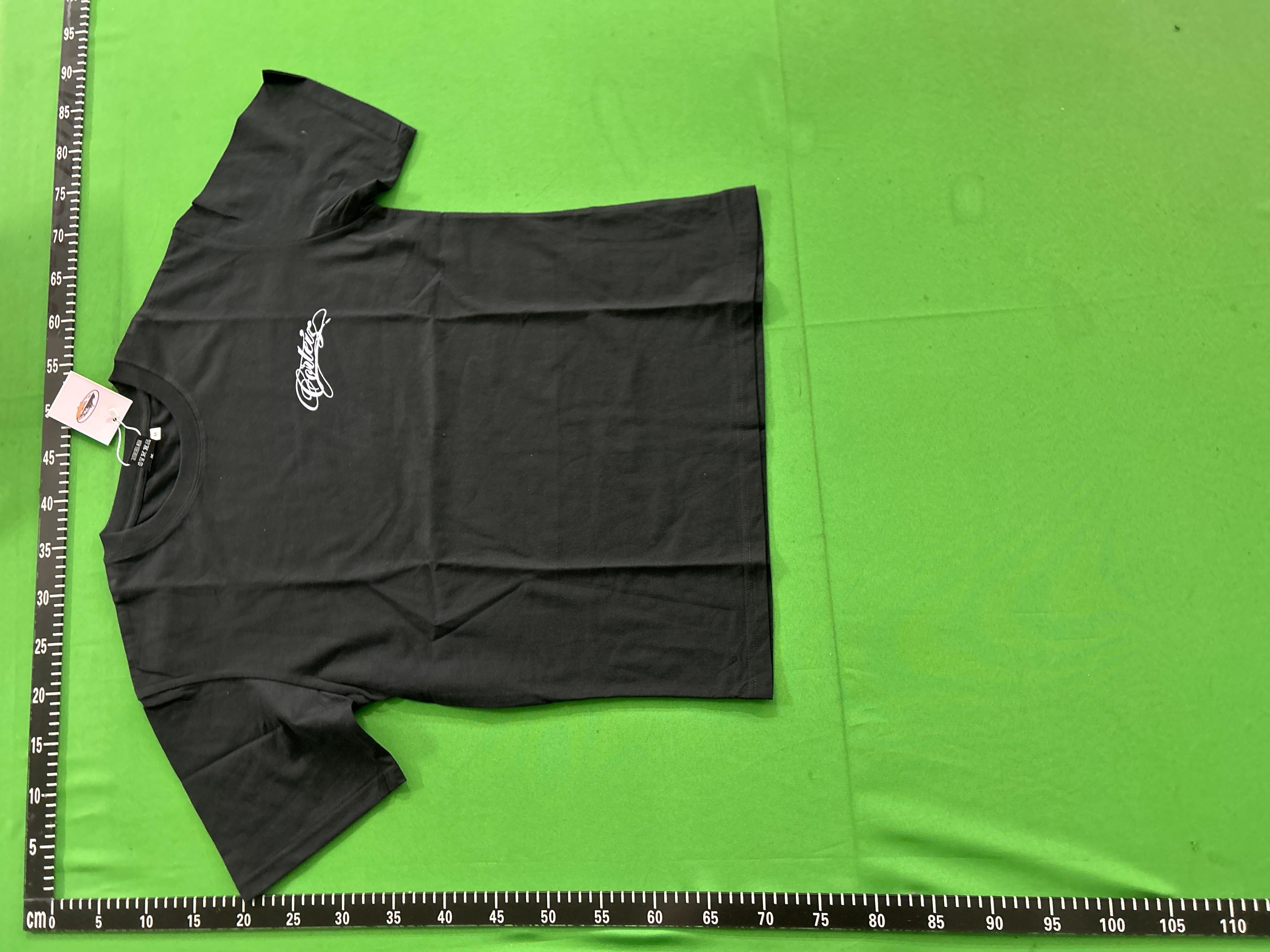 Foto QC 3 de Corteiz T-shirt Script Logo Black