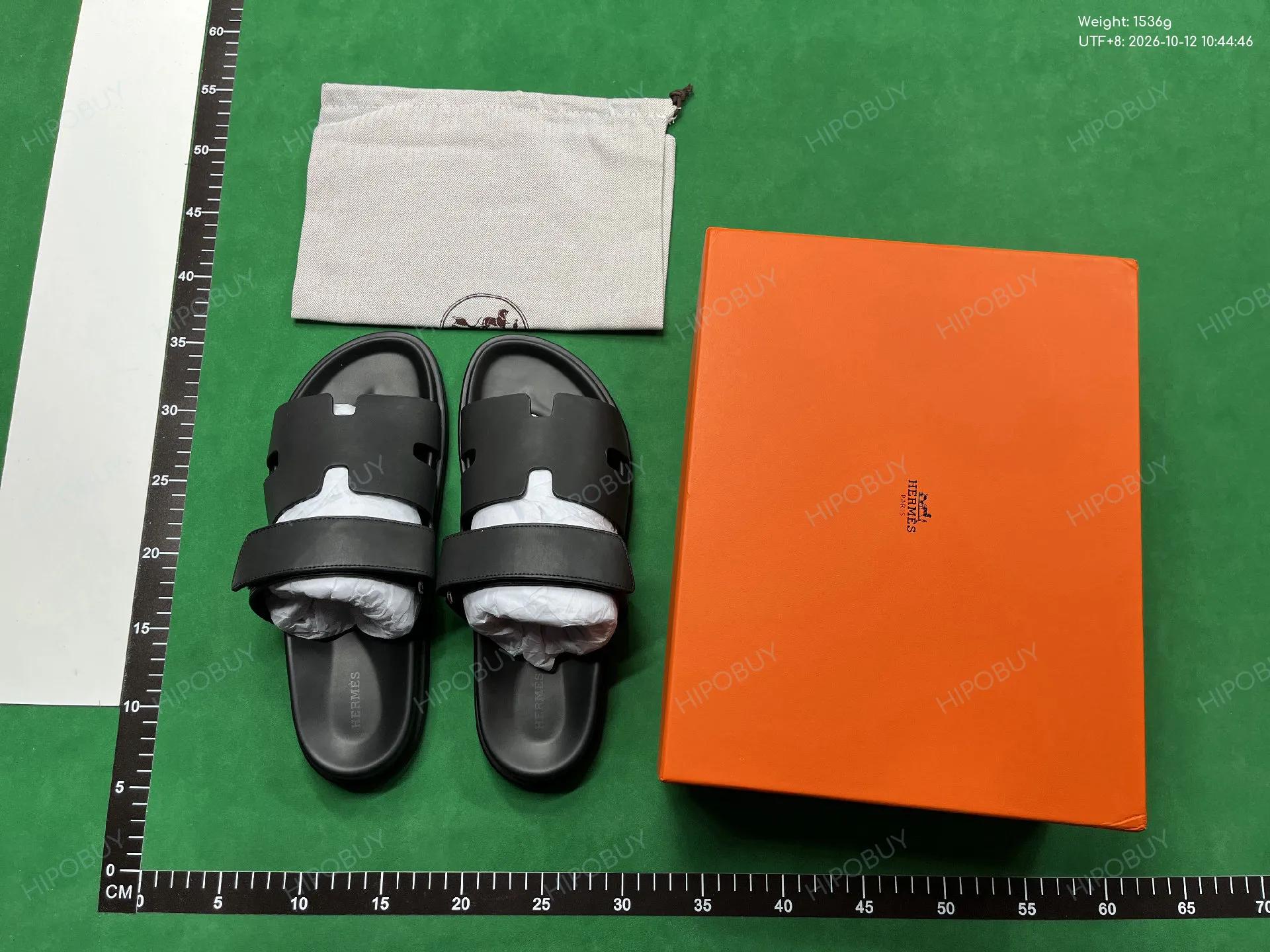 Foto QC 1 de Hermes Chypre H Canvas Calfskin Sandals Black Grey H212033Z02390
