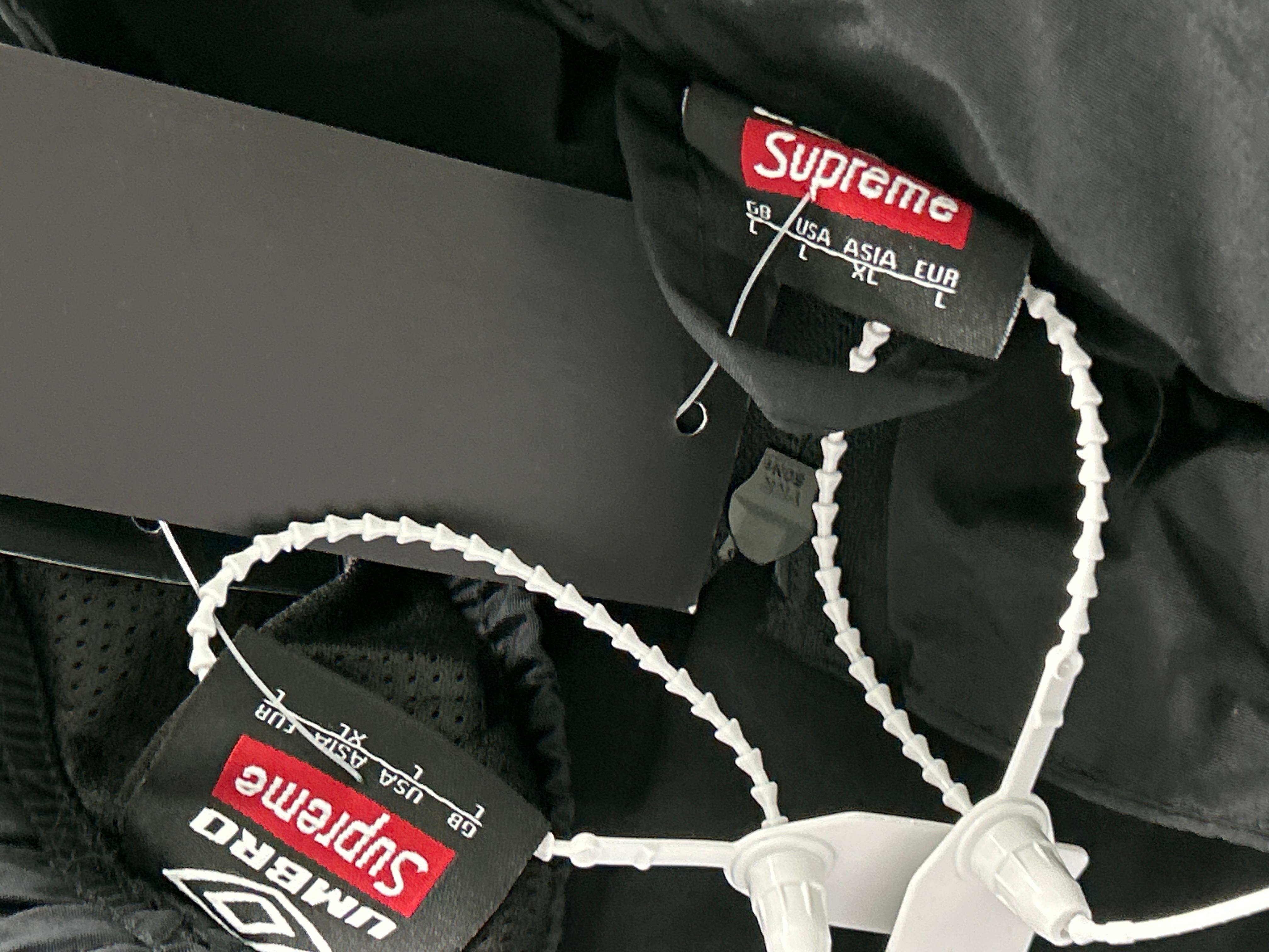 Foto QC 2 de Supreme Umbro Set 2-Piece Black