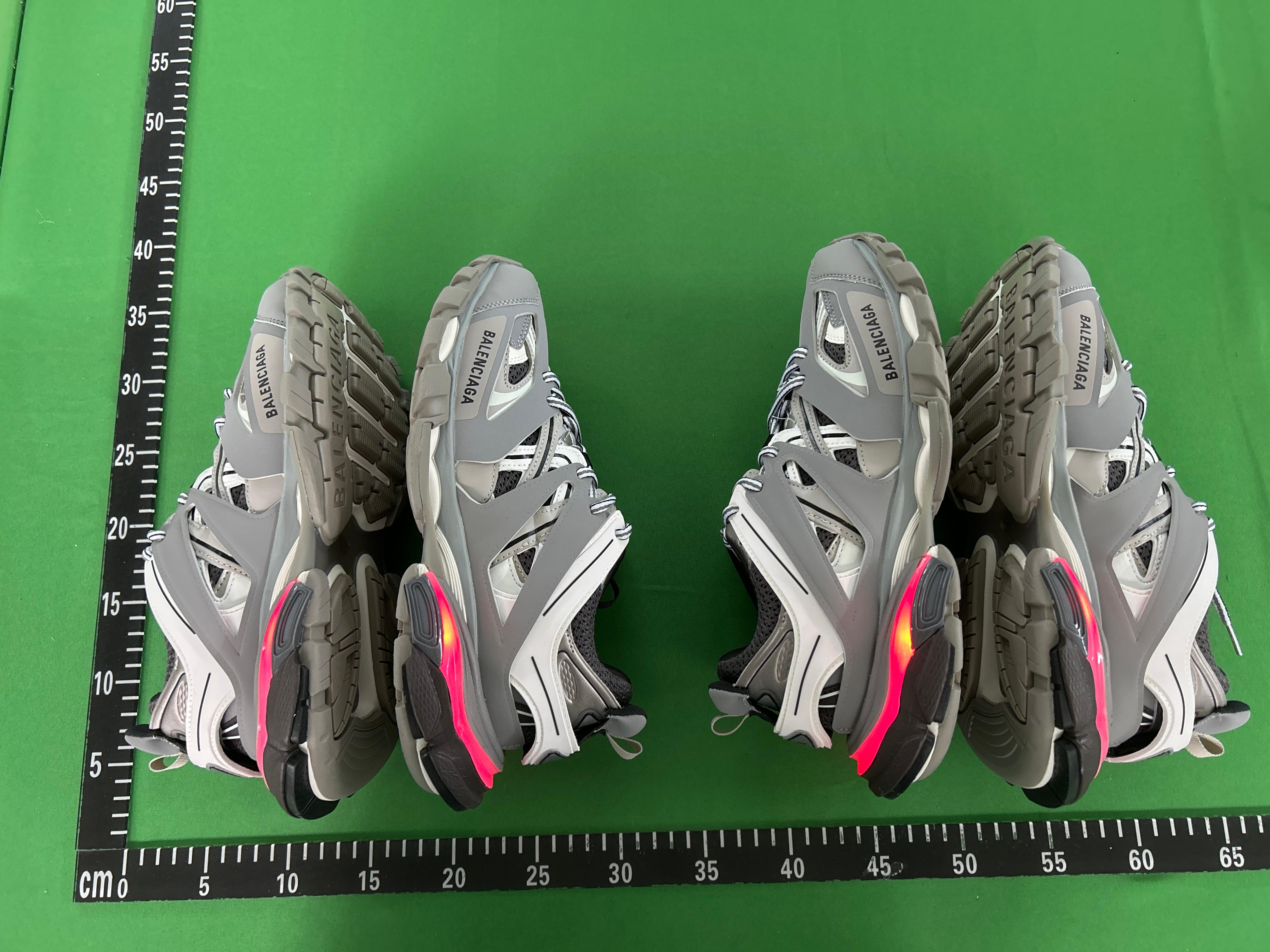 Foto QC 5 de Balenciaga Track LED Black White 542436 W1GB1 2045