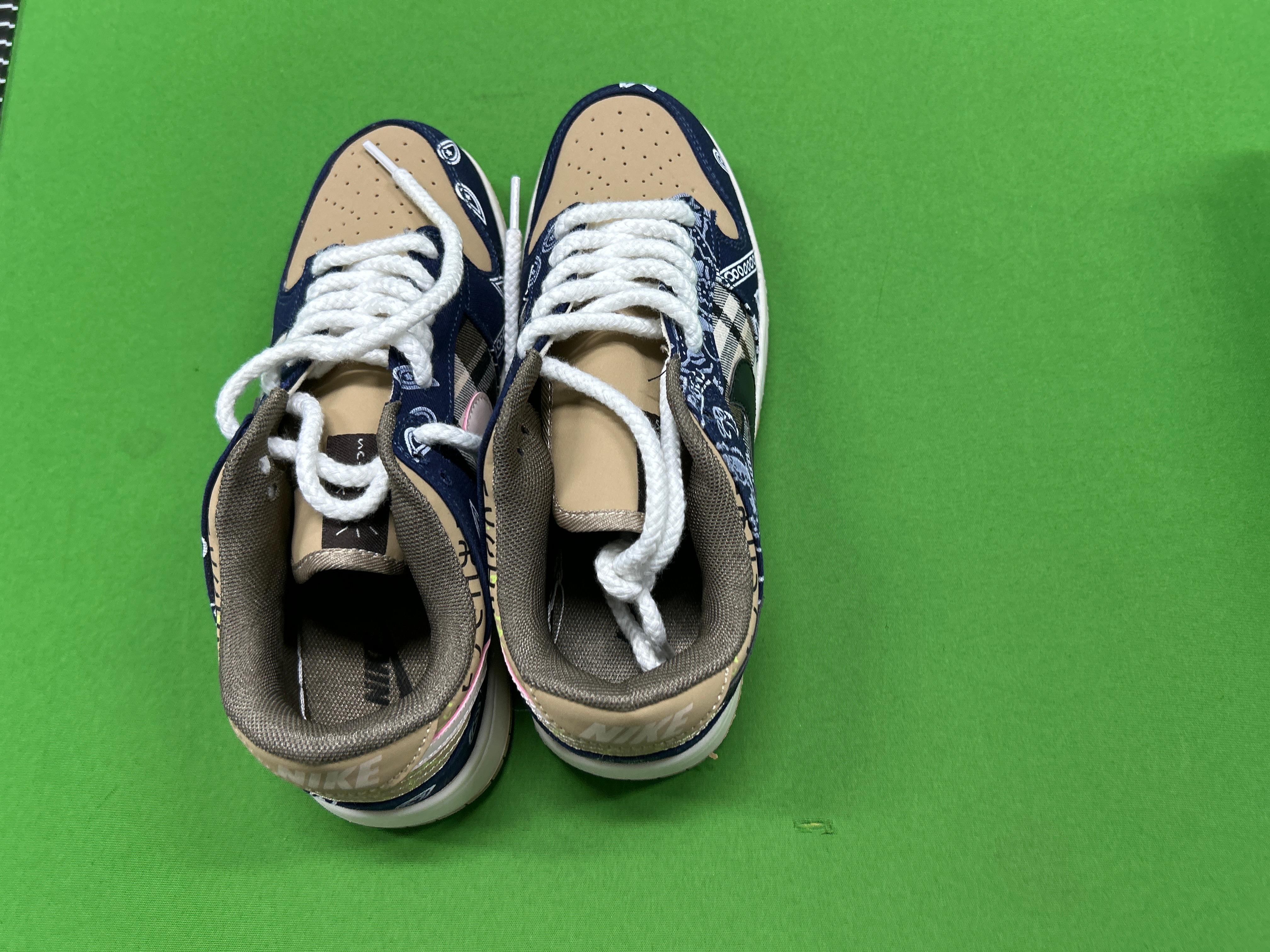 Foto QC 3 de Nike SB Dunk Low Why So Sad? BC0590-400