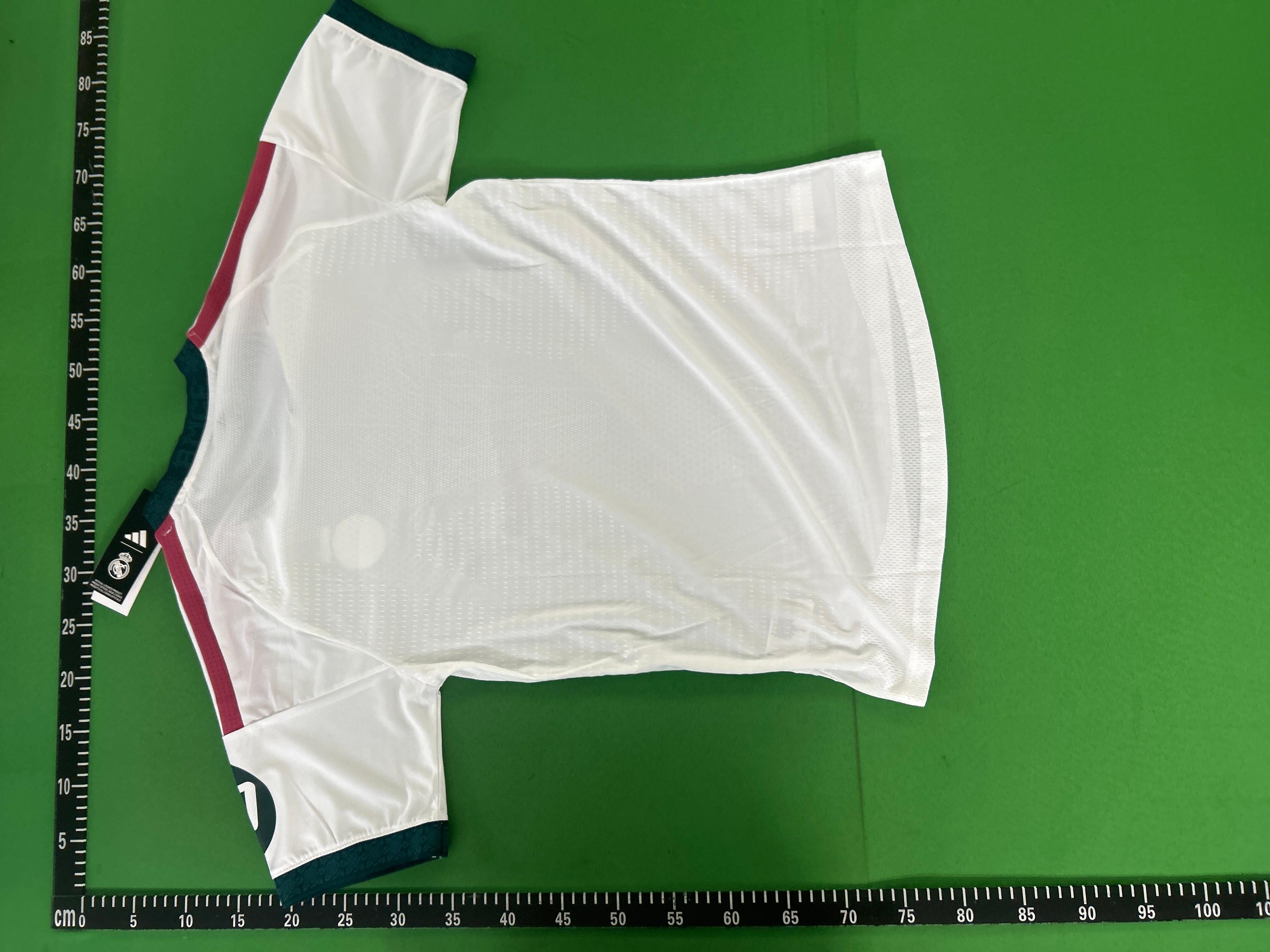Foto QC 7 de adidas x Spain 2026 Home Authentic Jersey Vivid Red