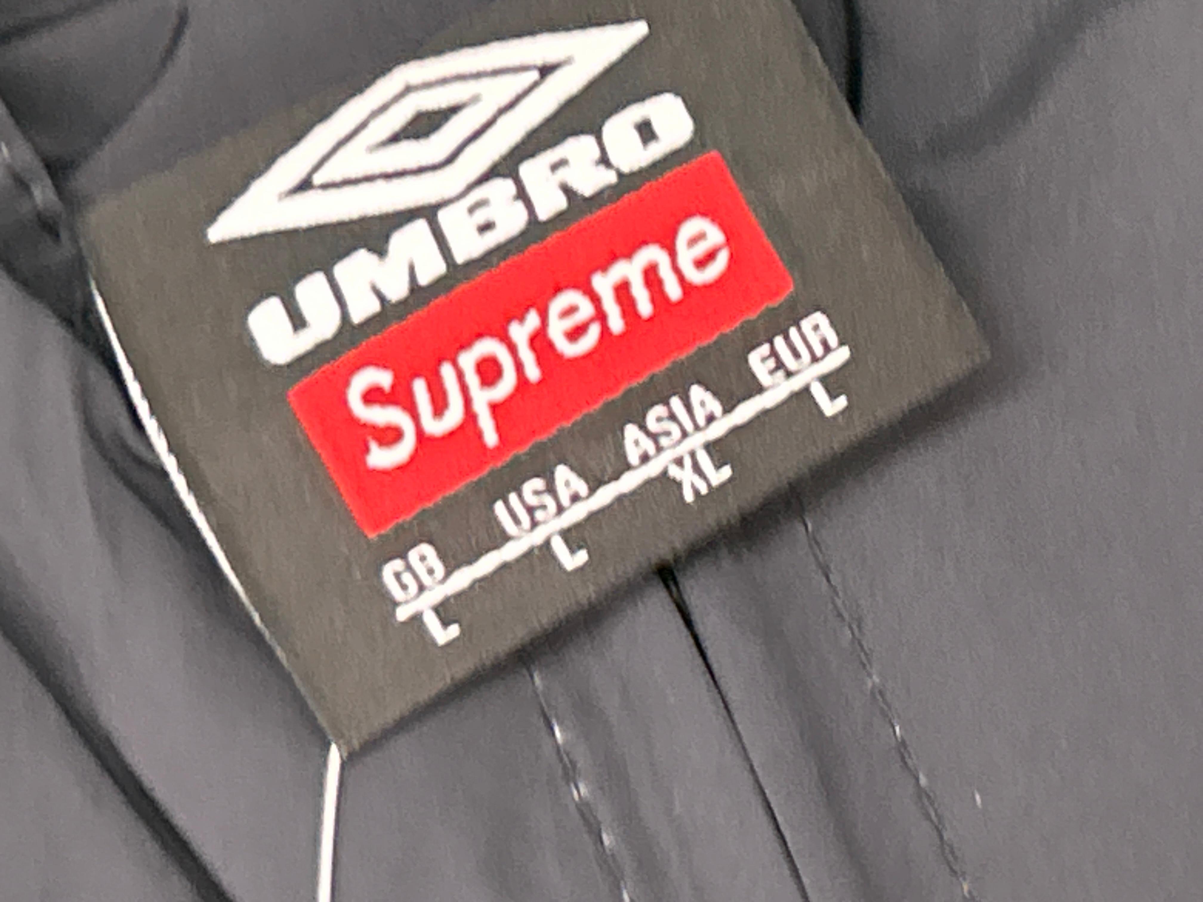 Foto QC 2 de Supreme MM6 Maison Margiela Split Stadium Jacket Nylon Burgundy