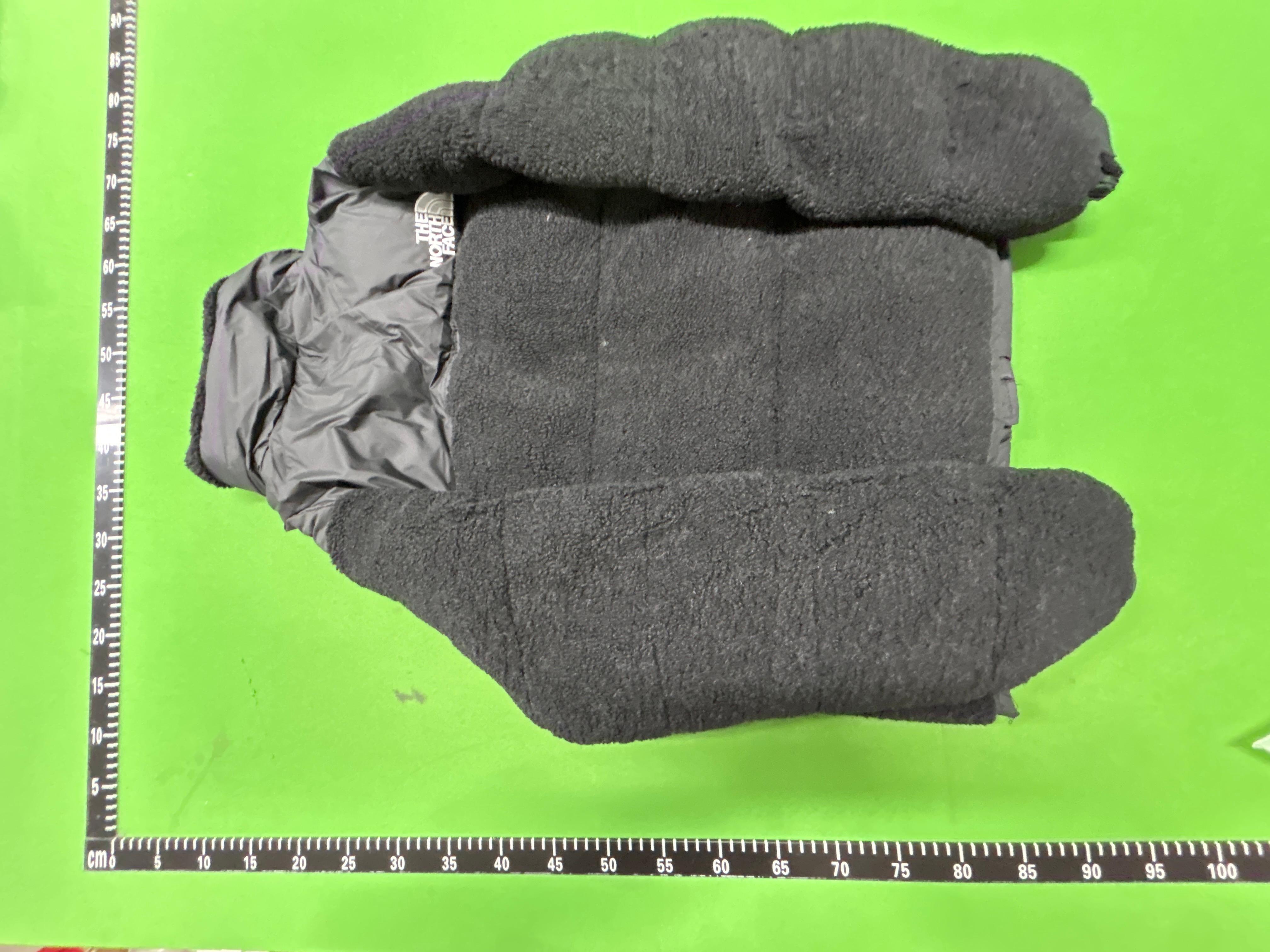 Foto QC 4 de The North Face Fleece Puffer Jacket Beige