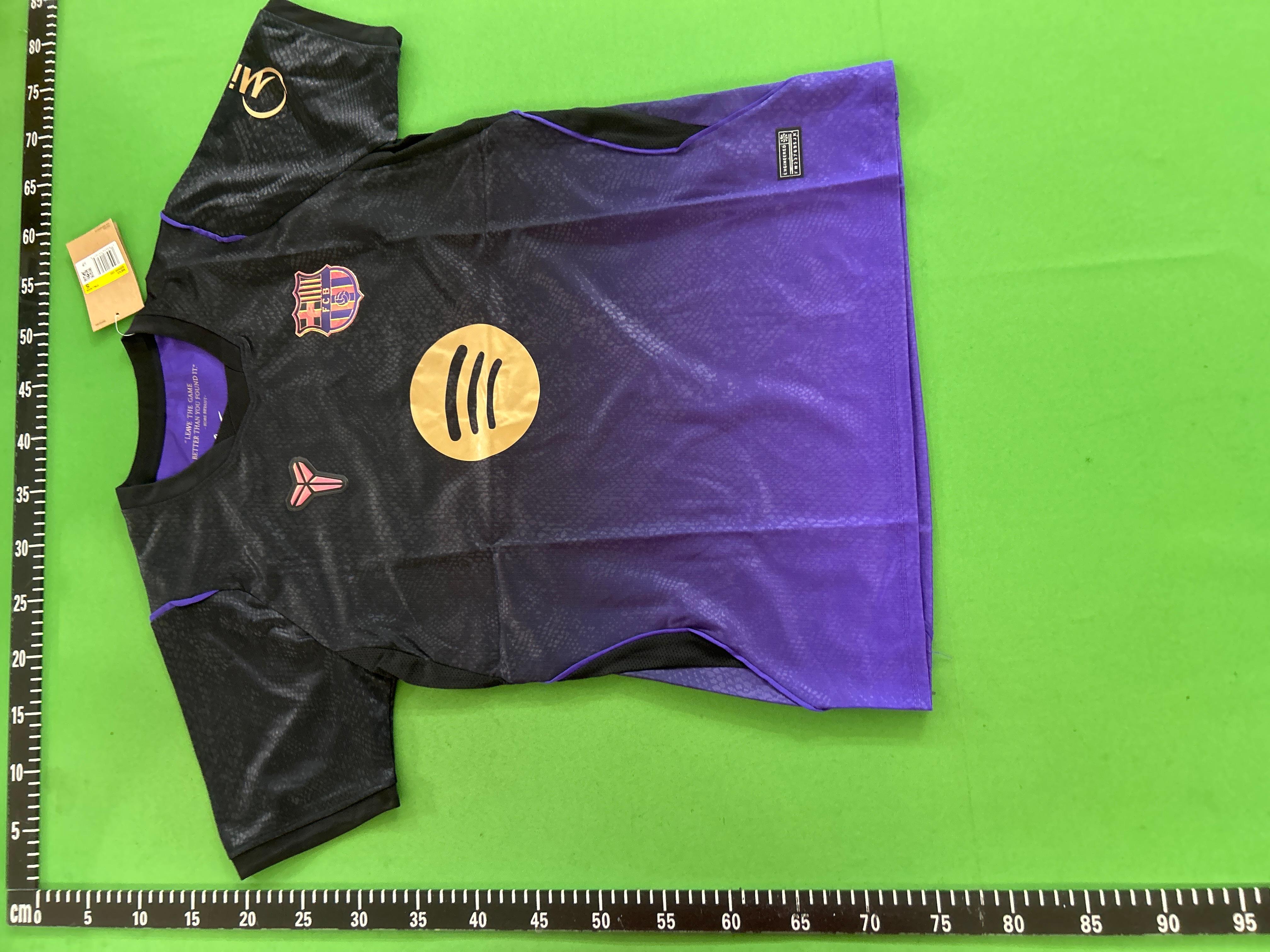 Foto QC 7 de Adidas x Real Madrid 2025/26 Special Edition Dragon Jersey Pink