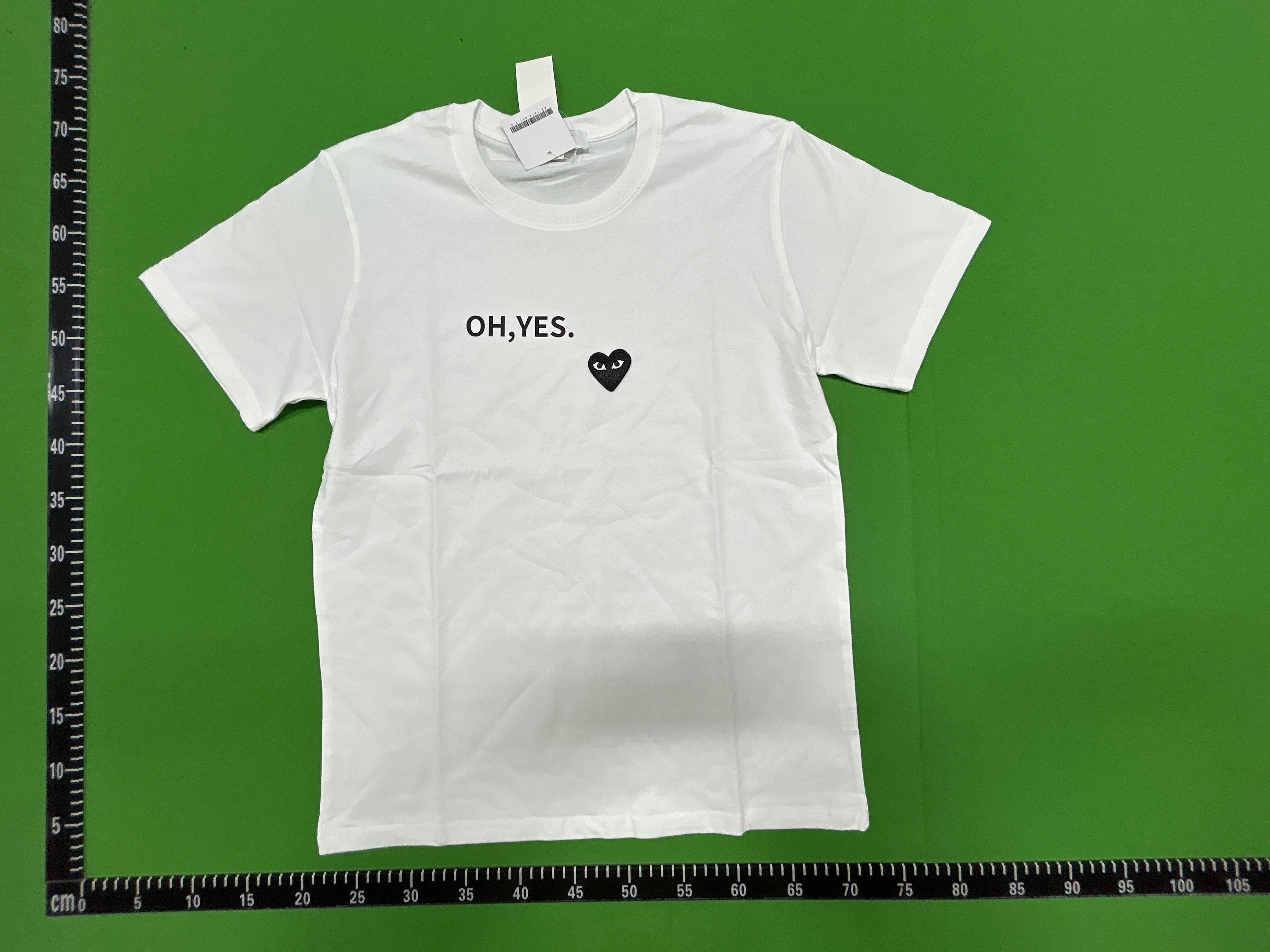 Foto QC 7 de Comme des Garçons PLAY T-shirt Heart Eyes Logo Black