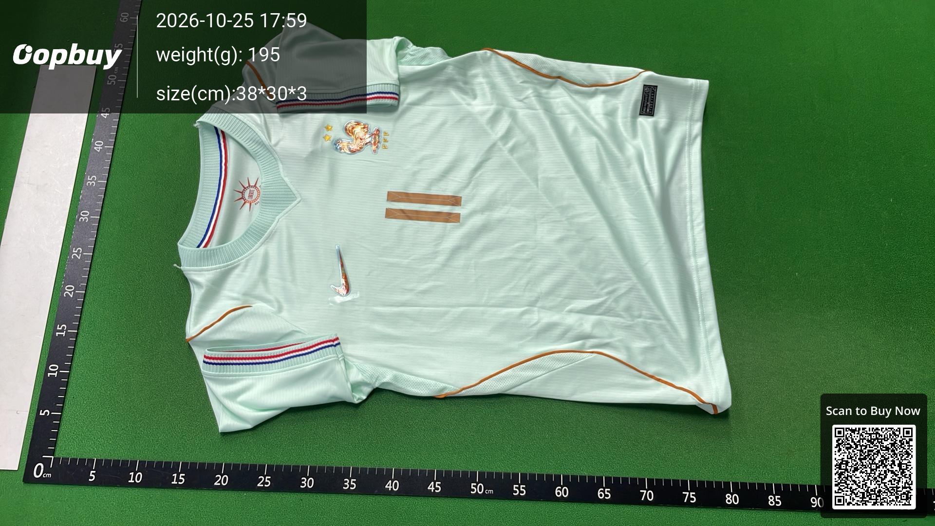 Foto QC 2 de adidas x AFC Ajax 2024/25 Pre-Match Jersey Light Blue/White