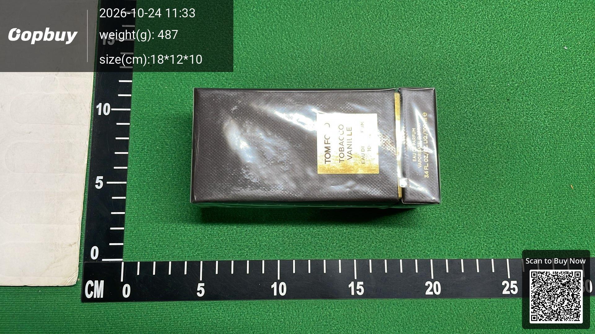 Foto QC 5 de Valentino Donna Born In Roma Eau de Parfum 100ml