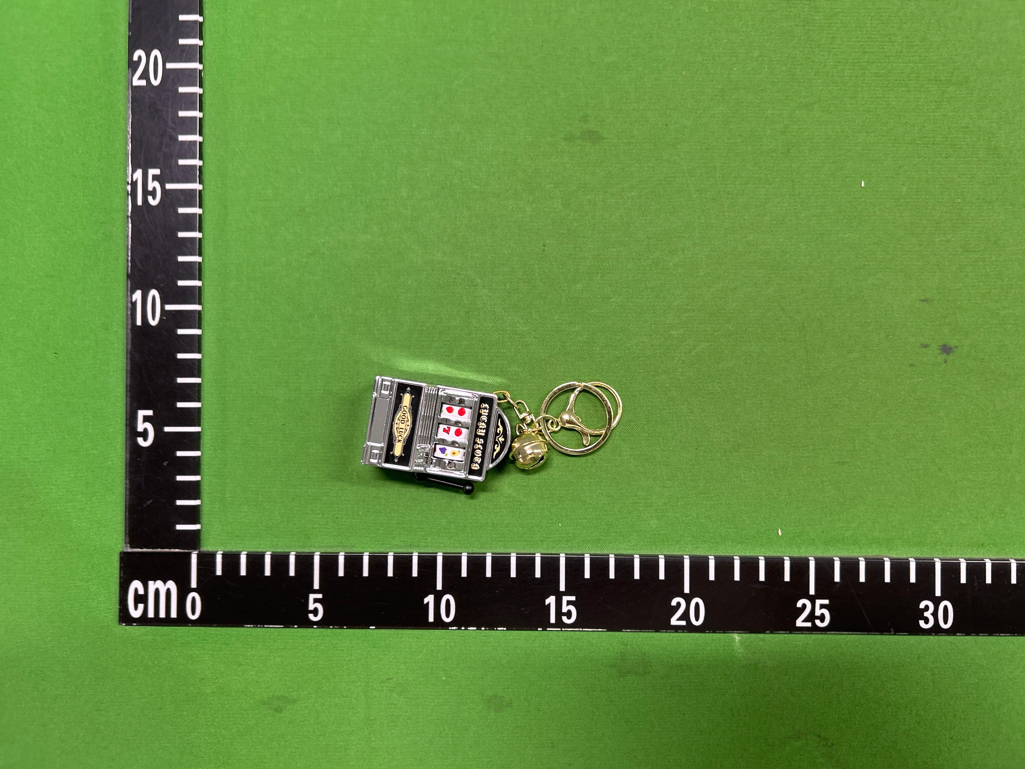 Foto QC 1 de Other Lucky Slot Machine Keychain Gold