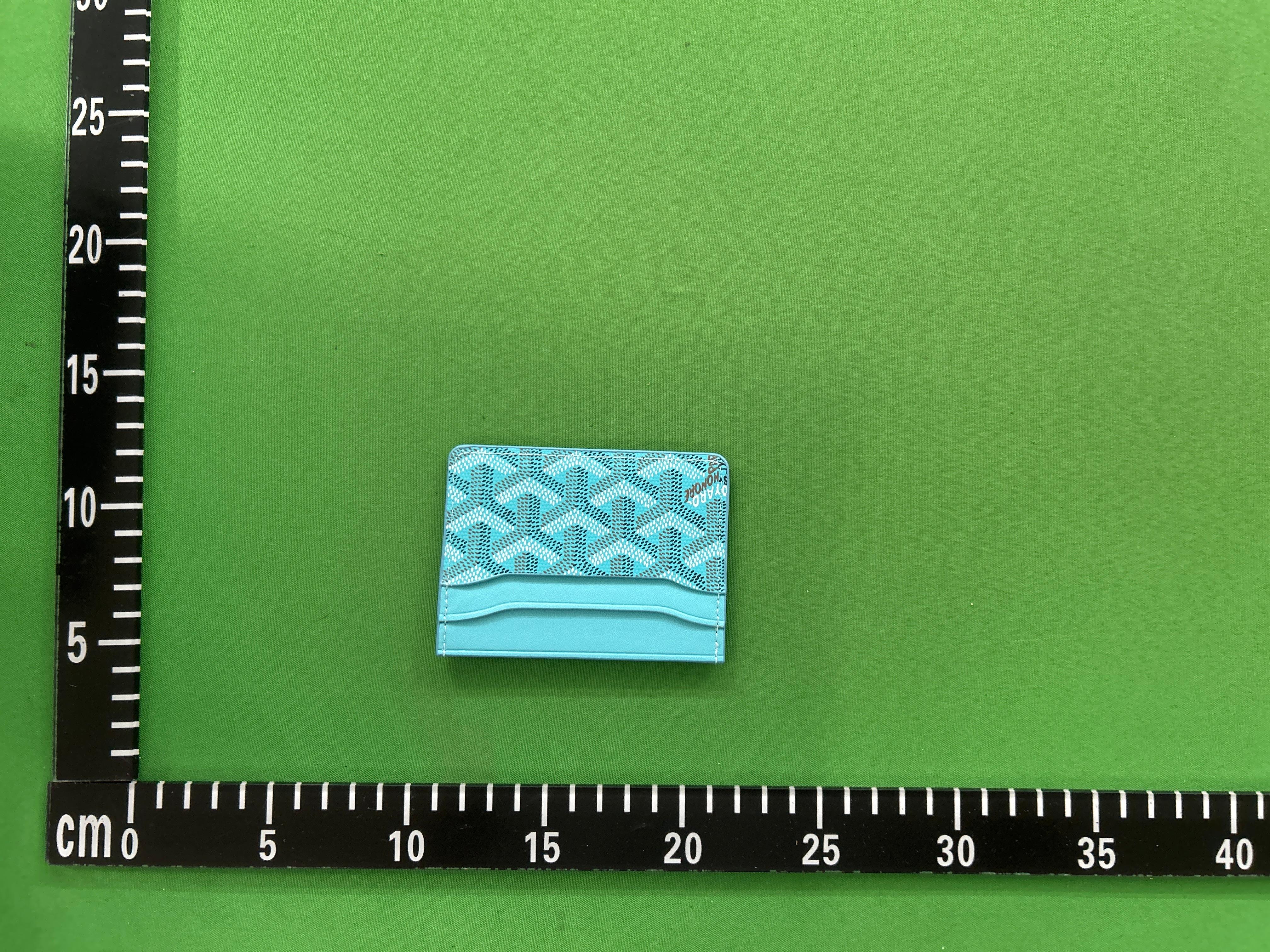 Foto QC 3 de Goyard Insert Victoire Card Wallet Goyardine Sky Blue