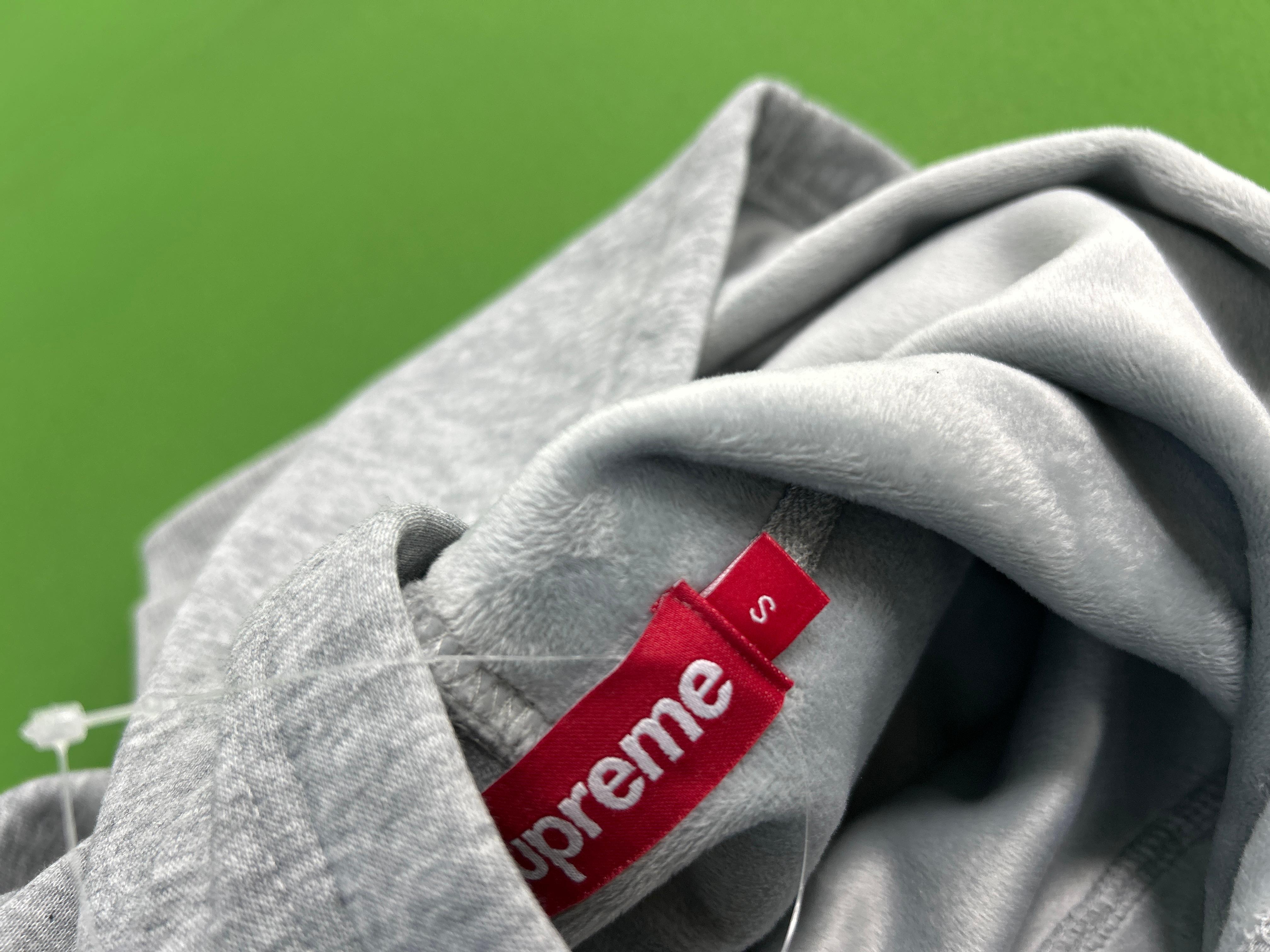 Foto QC 2 de Supreme Satin Applique Hooded Sweater Heather Grey